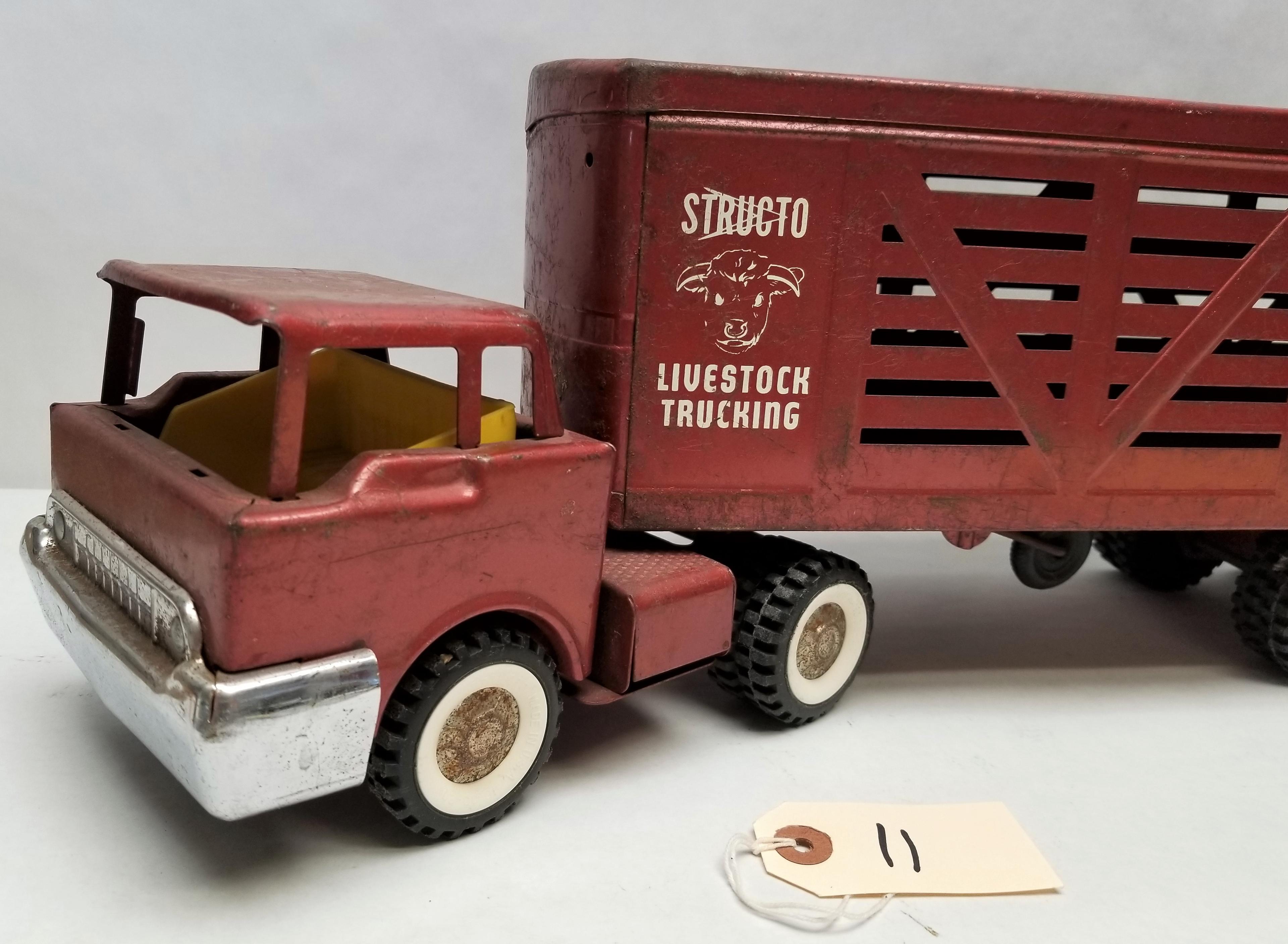 Structo Livestock Hauler