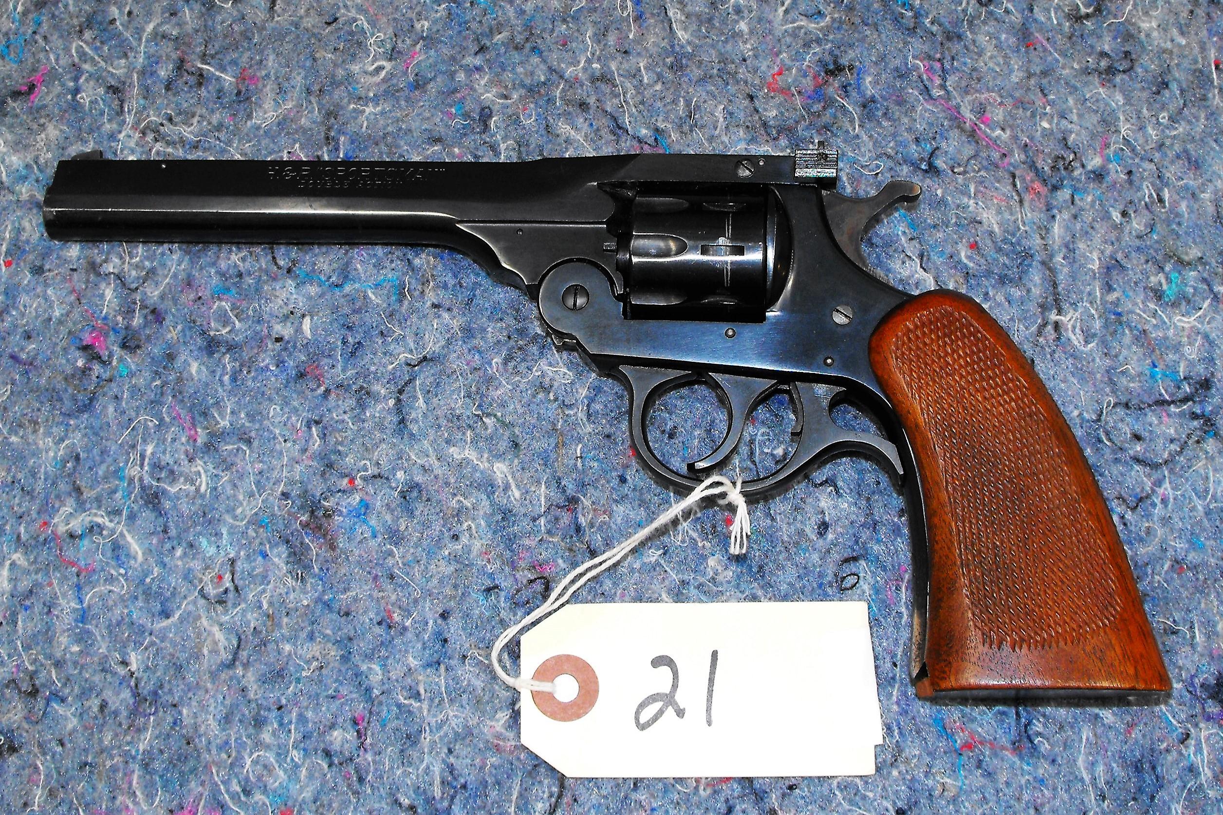 (R) H&R Sportsman 22 LR Revolver