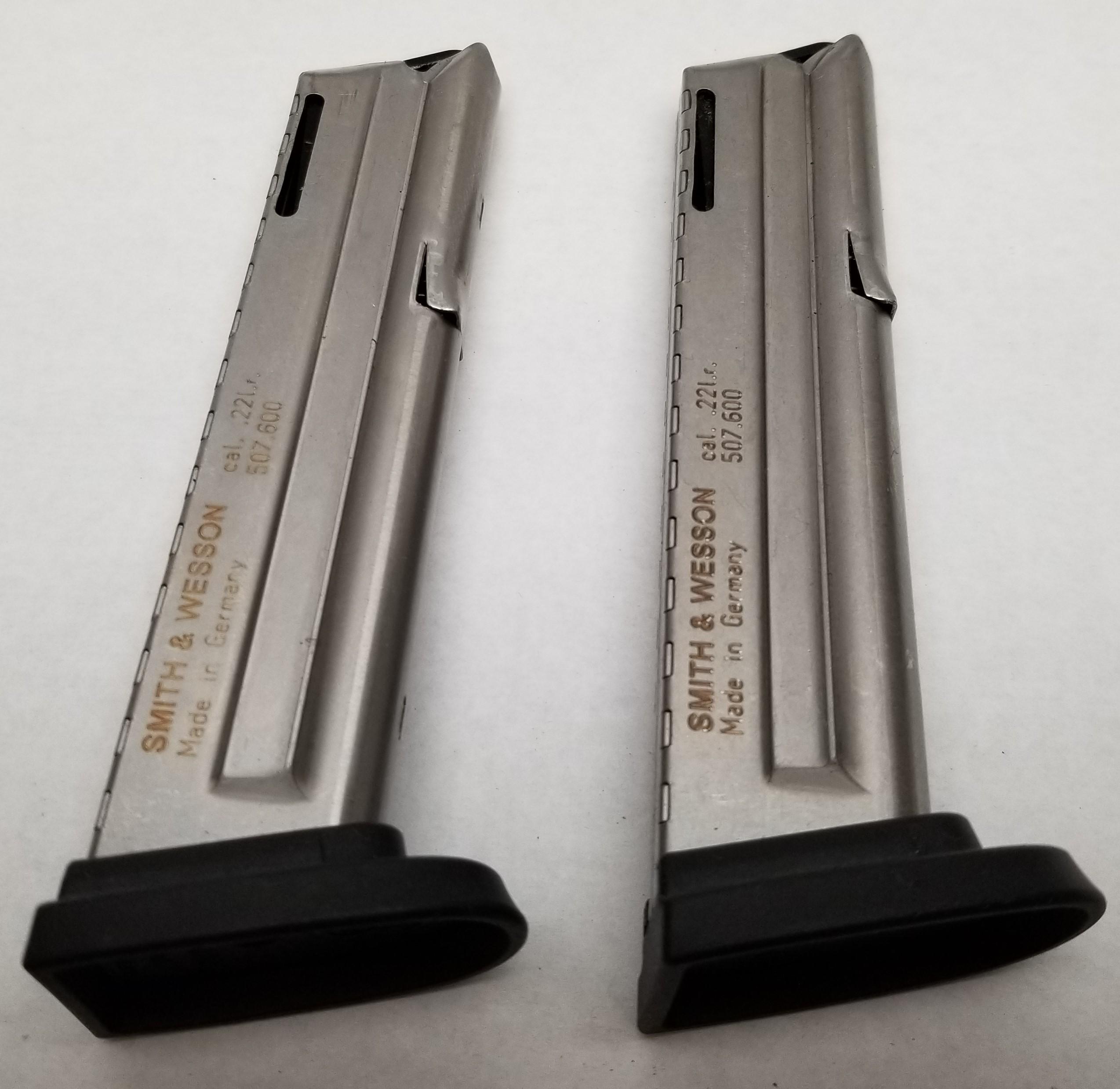 (6) Smith & Wesson 22 LR Mags