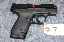 (R) Smith & Wesson M&P9 9 Shield Pistol