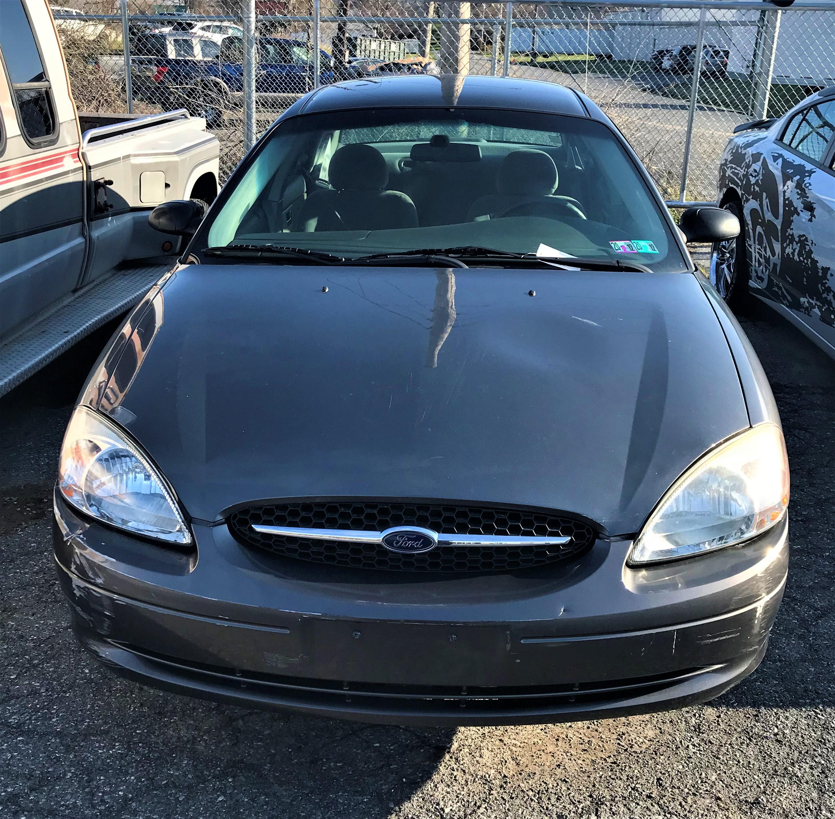 2002 Ford Taurus