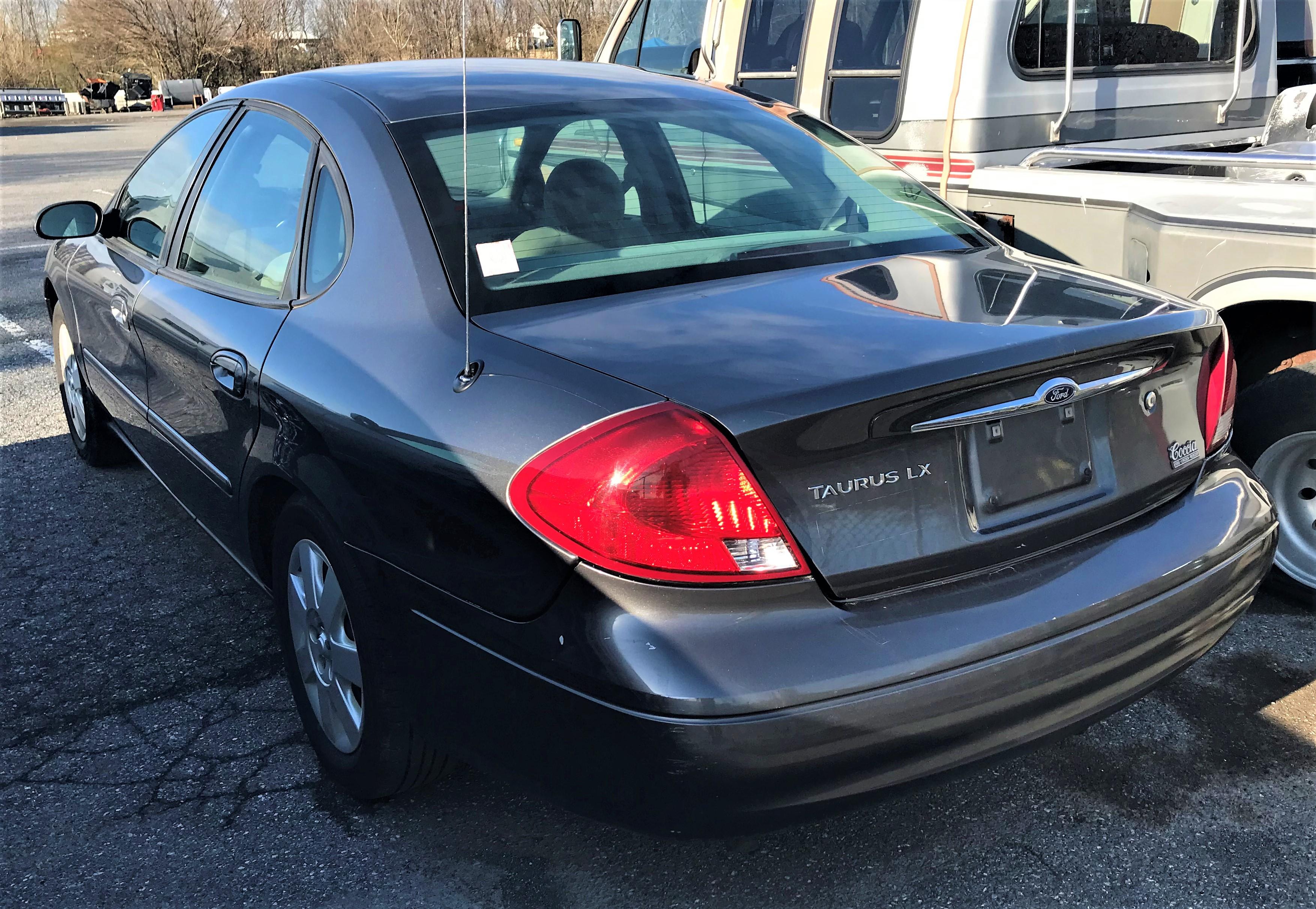 2002 Ford Taurus