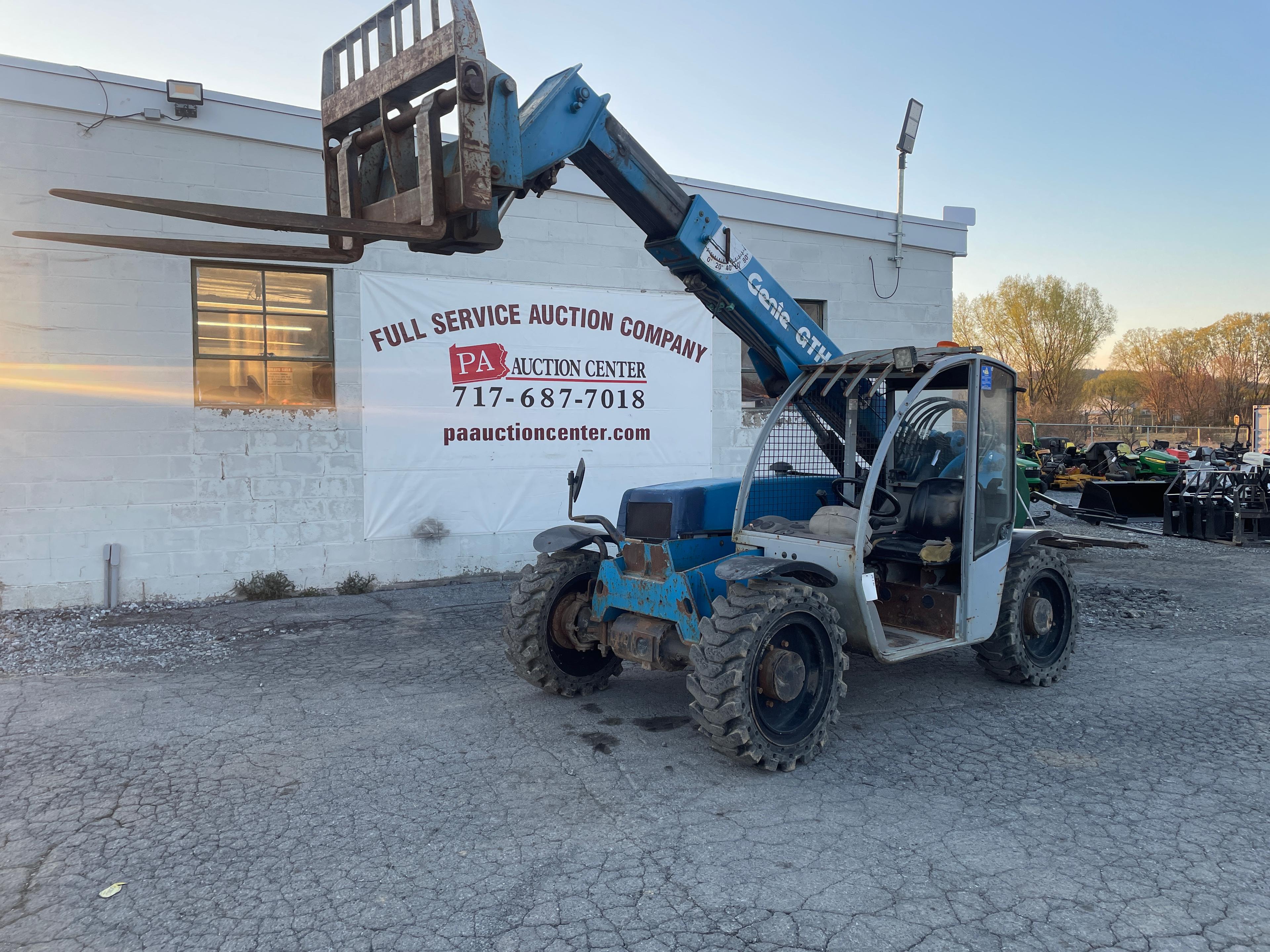 2006 Genie GTH-5519 4X4X4 Telehandler