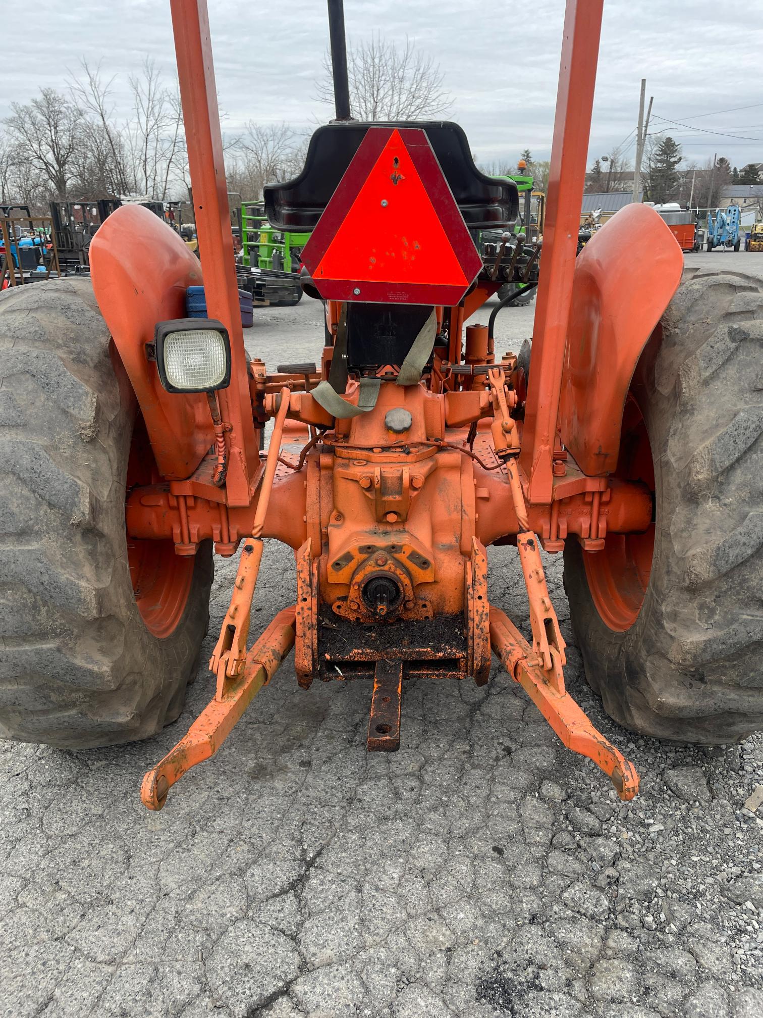 John Deere 2010 Tractor