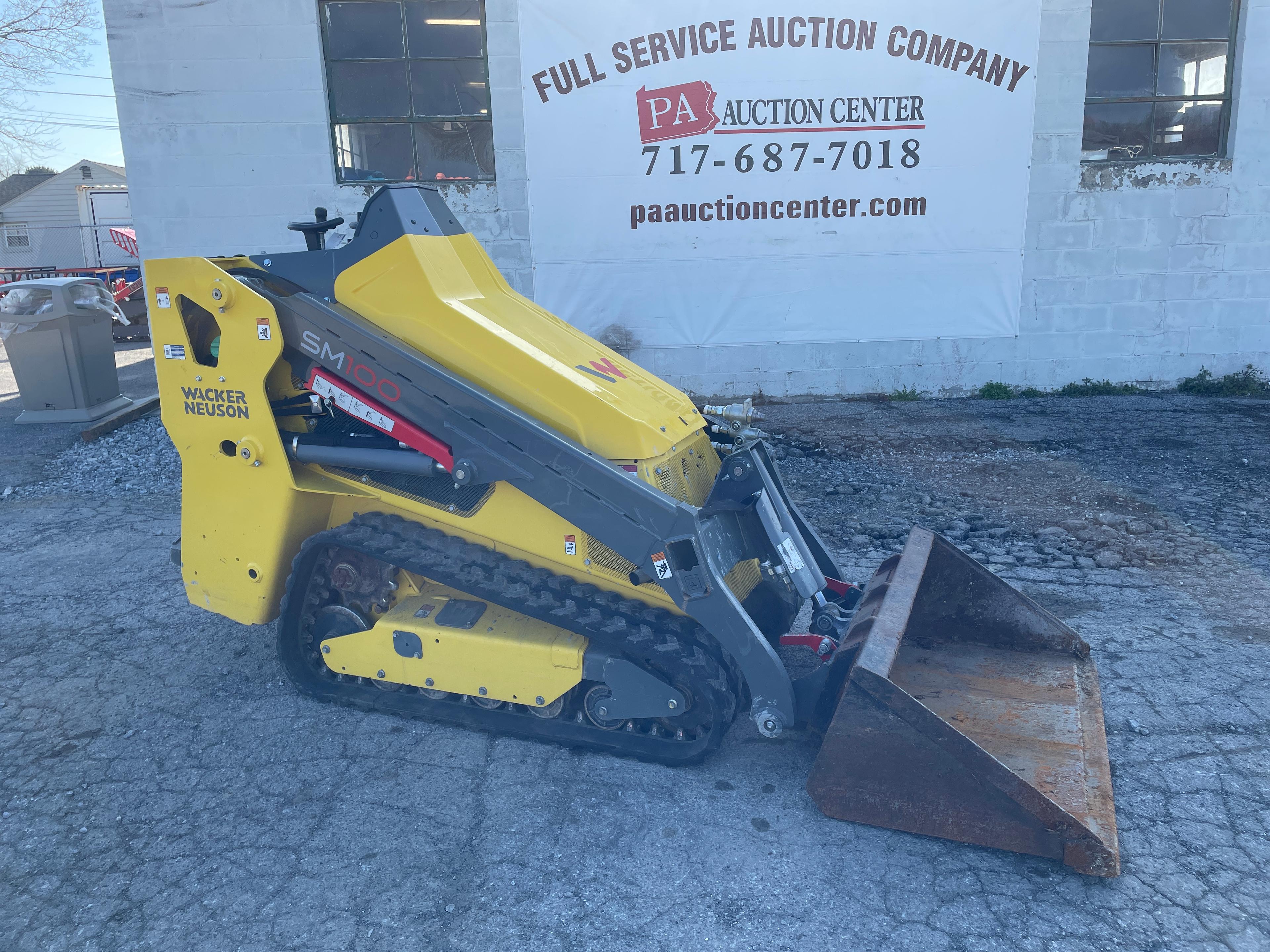 Wacker Neuson SM100 Stand On Skid Loader