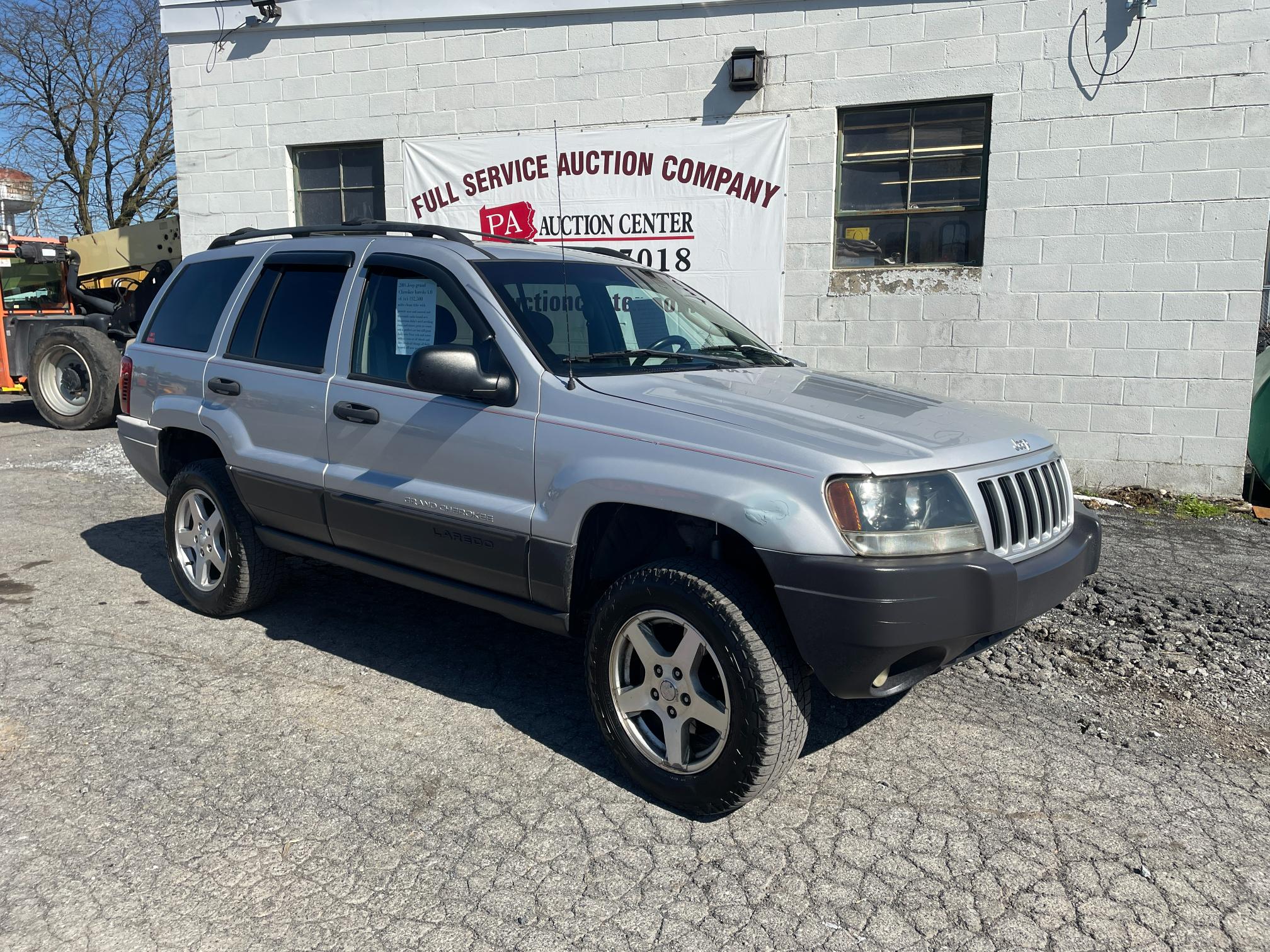 2004 Jeep Grand Cherokee 4X4 Laredo