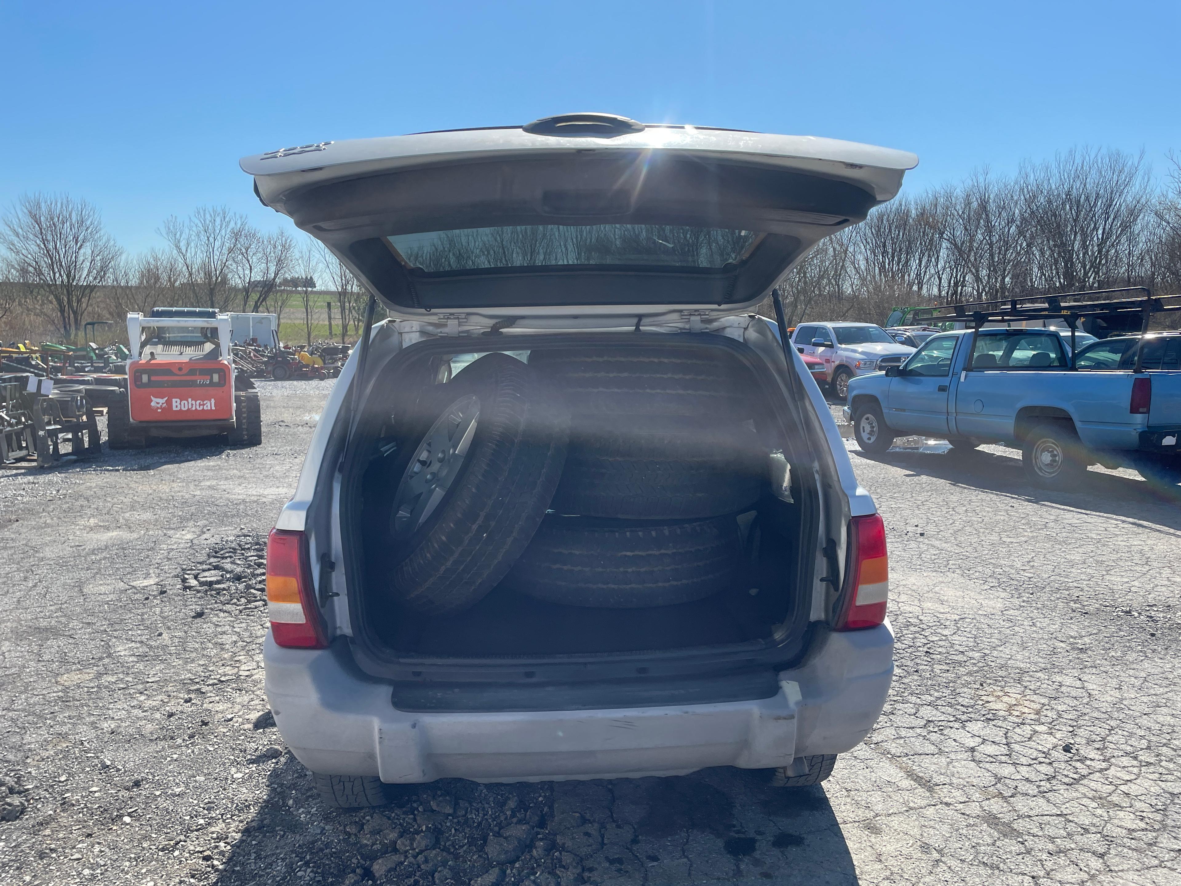 2004 Jeep Grand Cherokee 4X4 Laredo