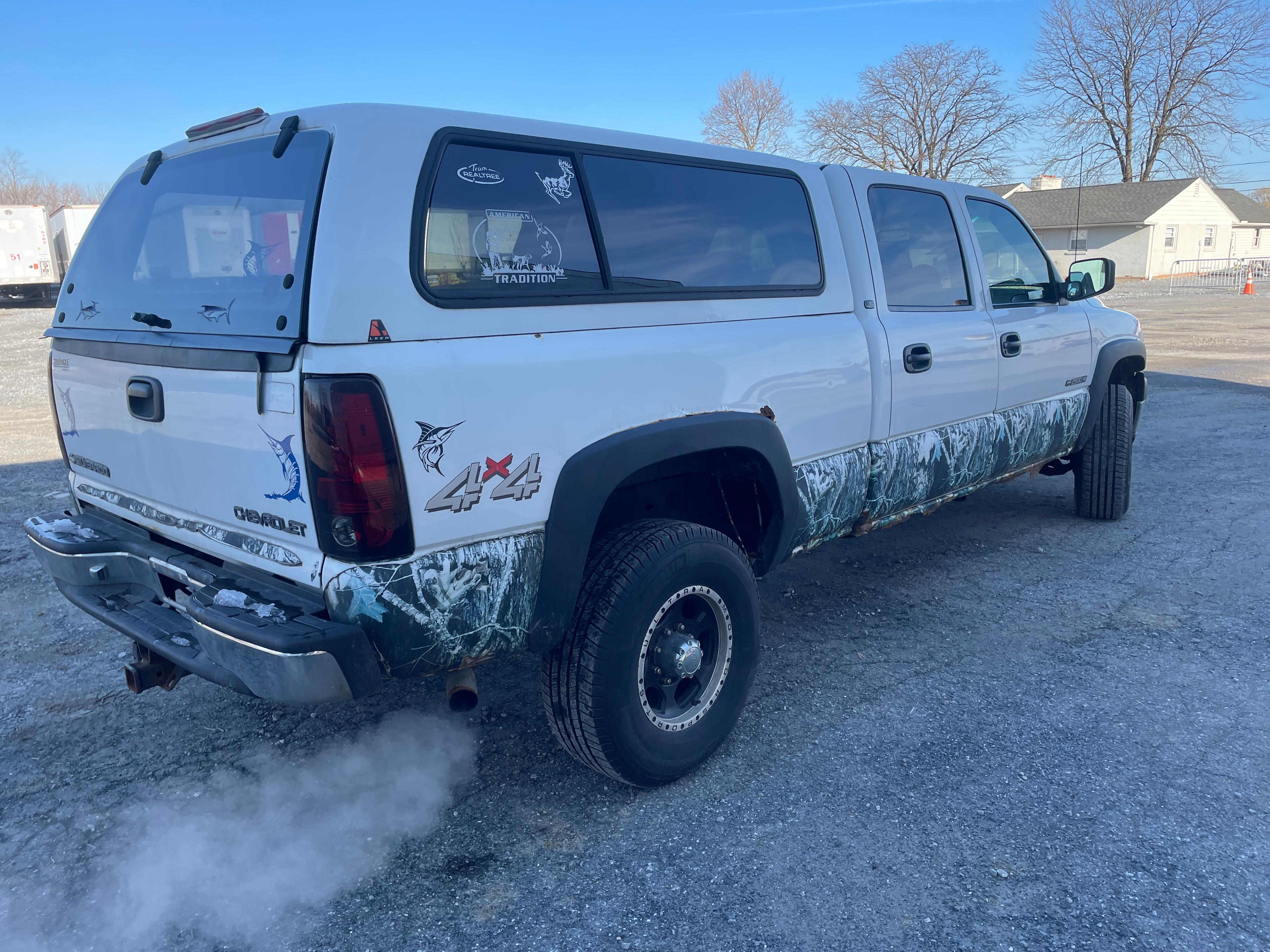 2001 Chevy 2500HD 4X4 Pick Up Truck