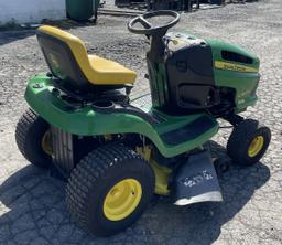 John Deere LA105 42" Riding Mower