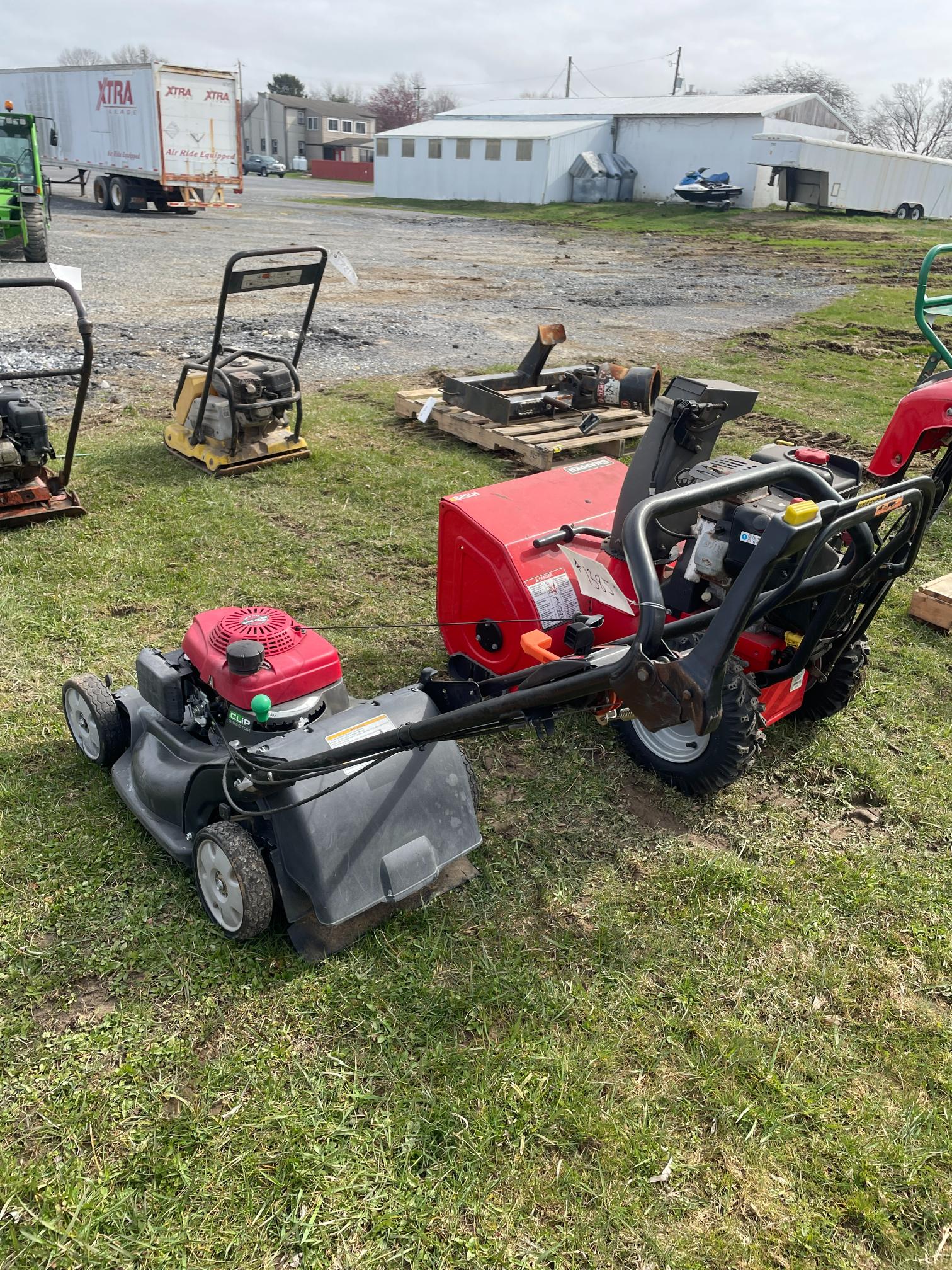 Honda HRX 217 Self Propelled Lawn Mower