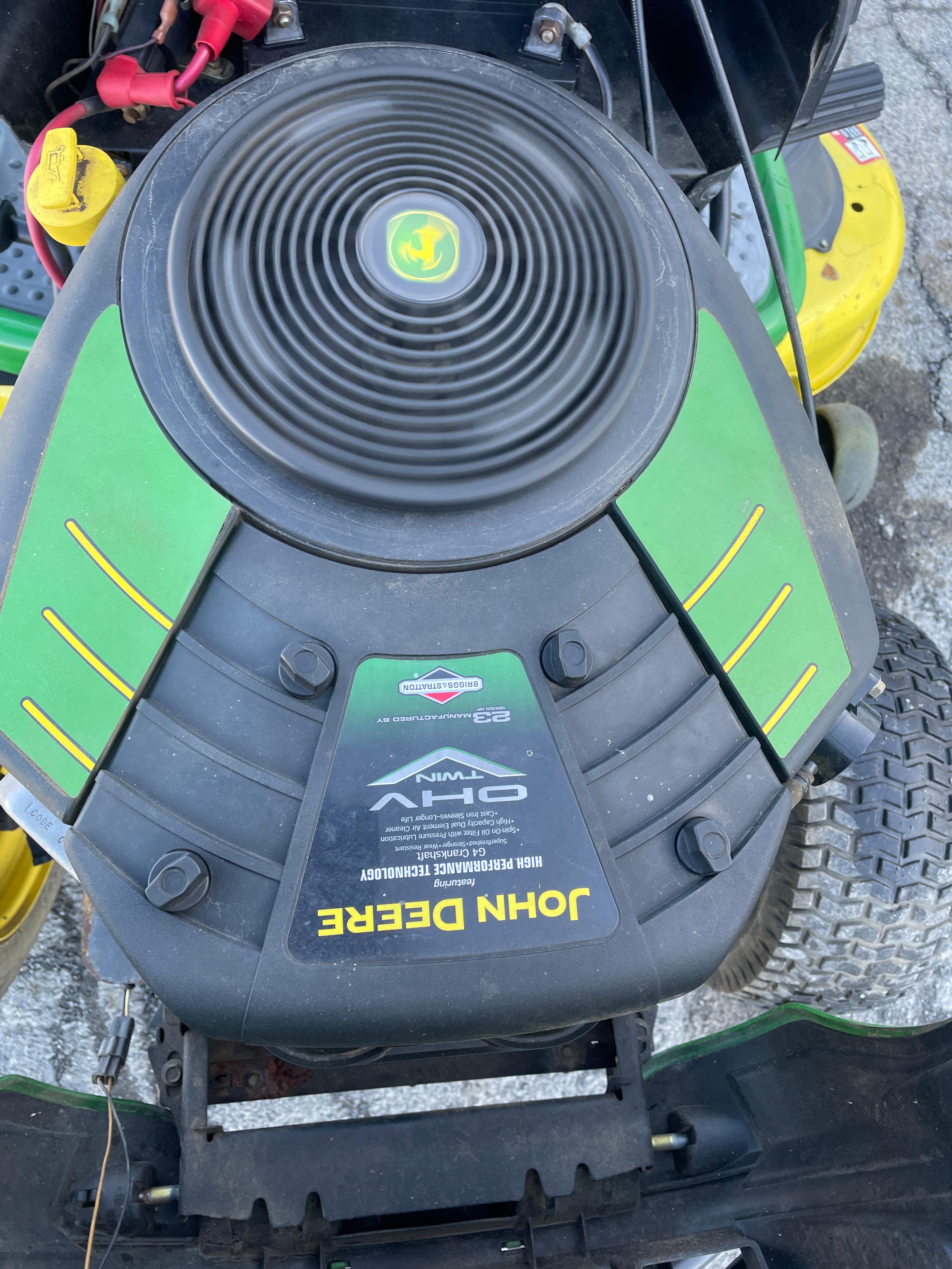 John Deere LA140 48" Hydrostatic Riding Mower