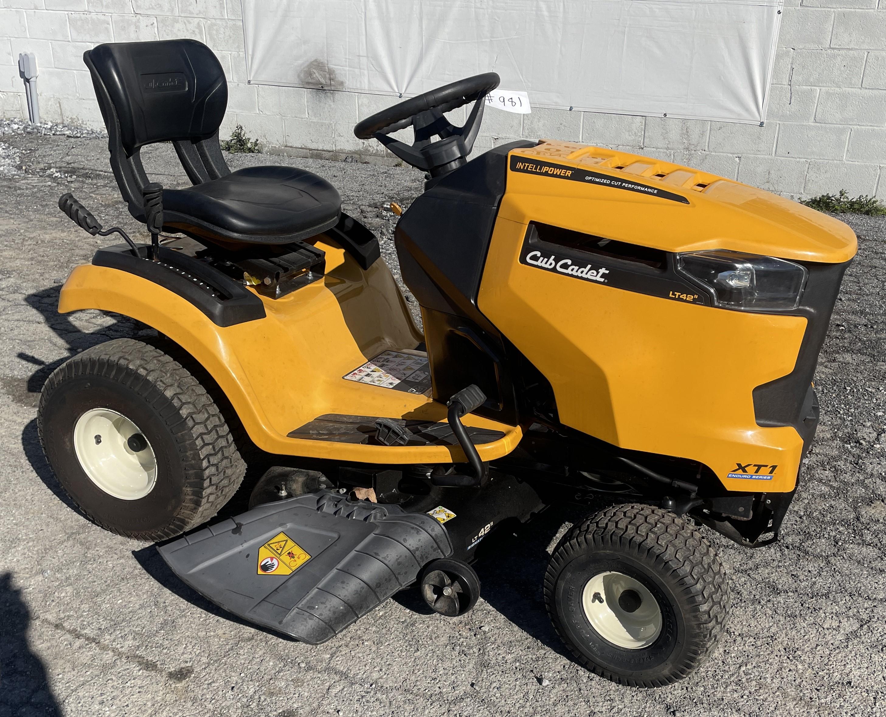 Cub Cadet XT1LT42 42" Hydrostatic Riding Mower