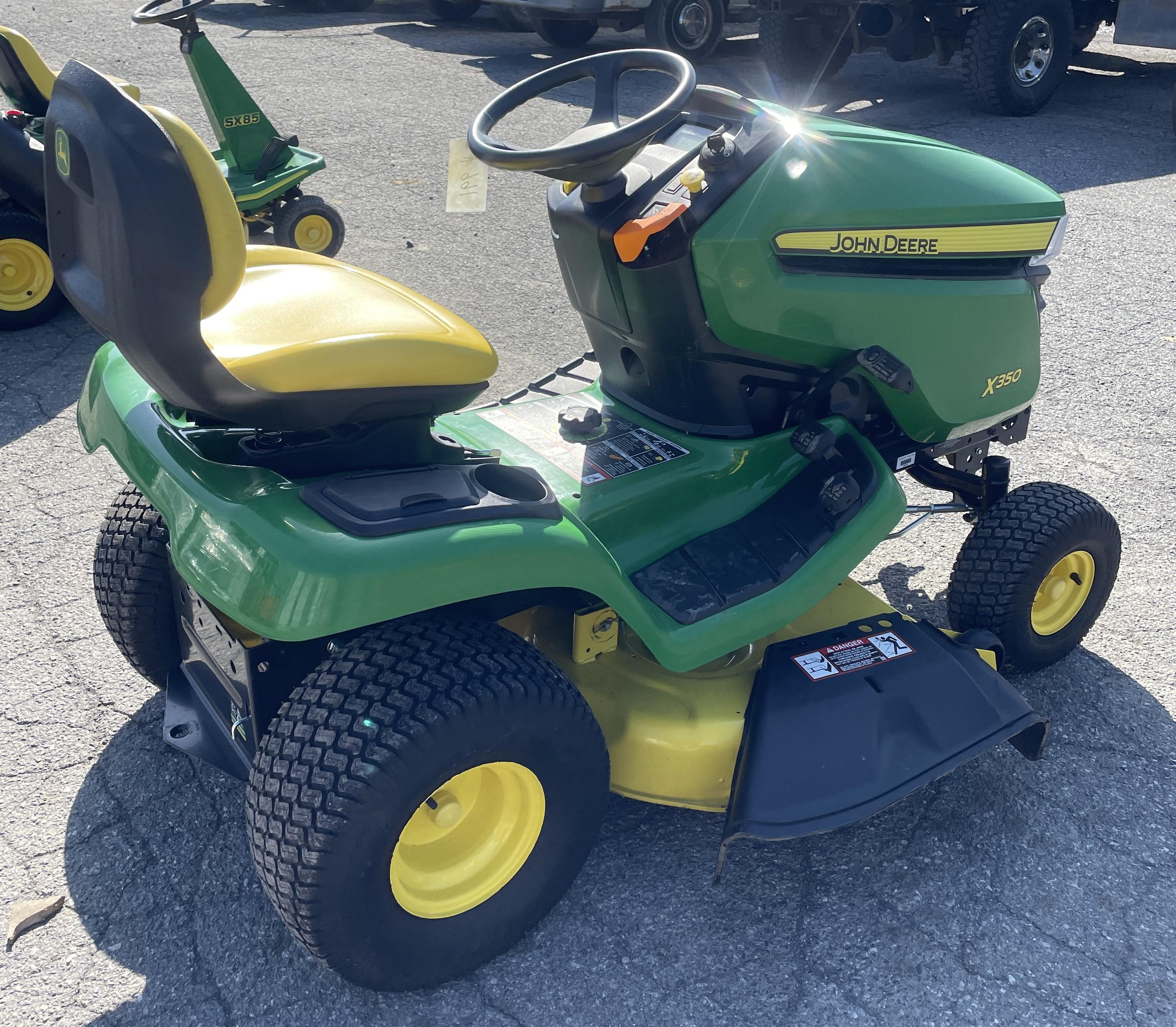 2020 John Deere X350 48" Hydrostatic Riding Mower