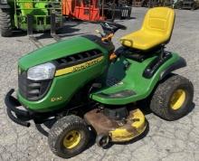 John Deere D130 42" Hydrostatic Riding Mower