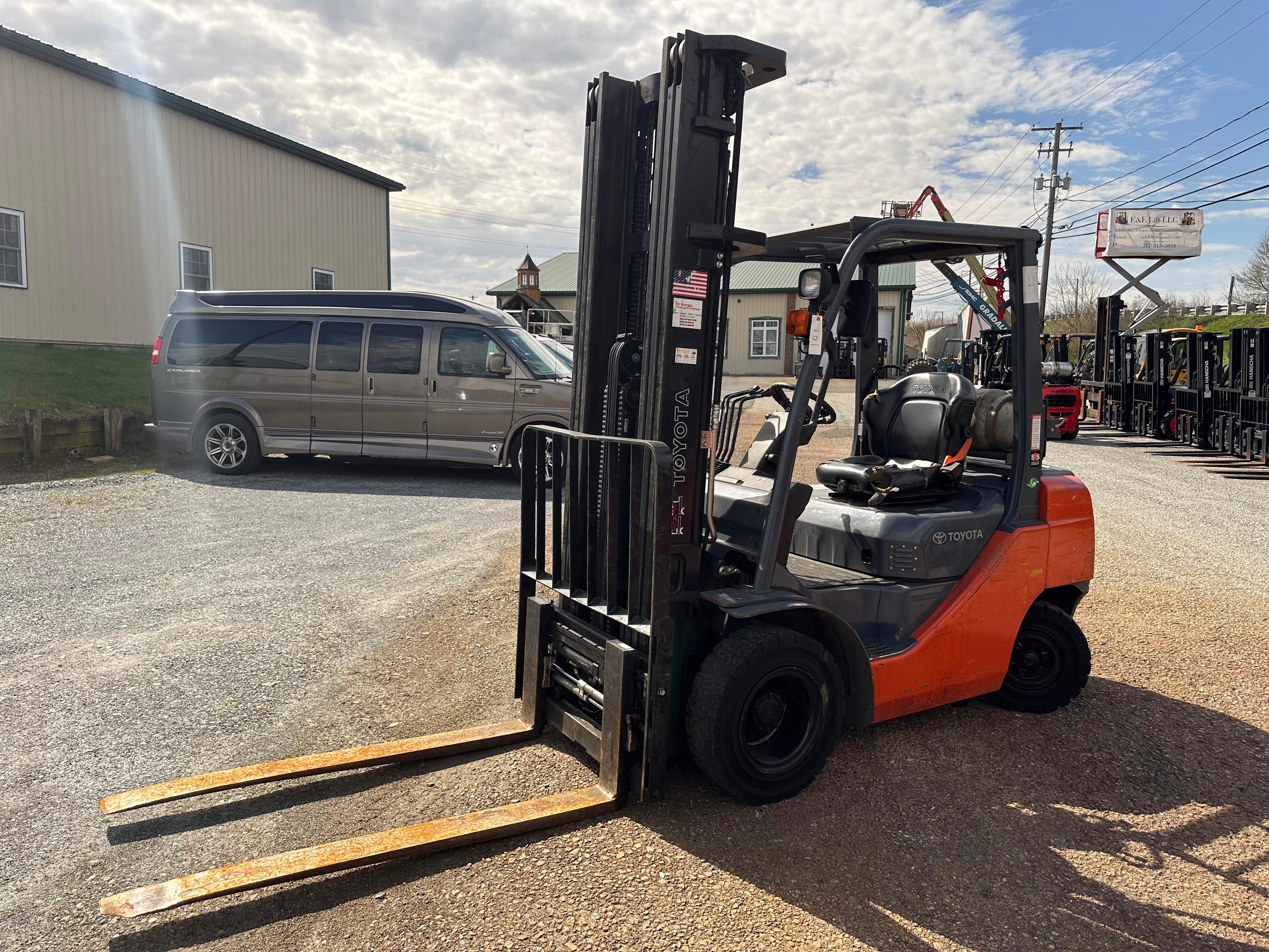 Totyota 5000lb. LP Forklift