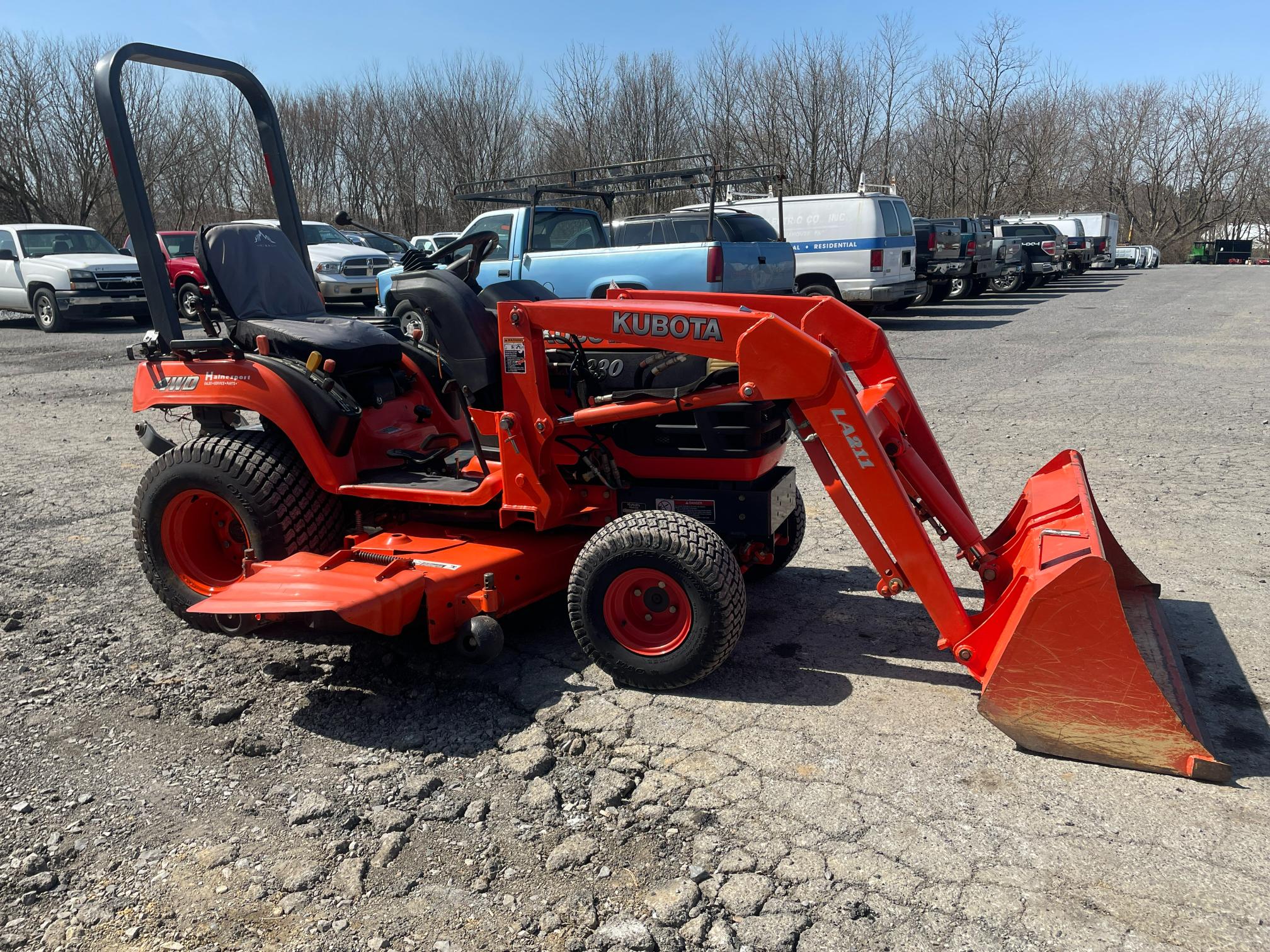 Kubota BX2230 4X4 Hydrostatic Tractor W/ Loader