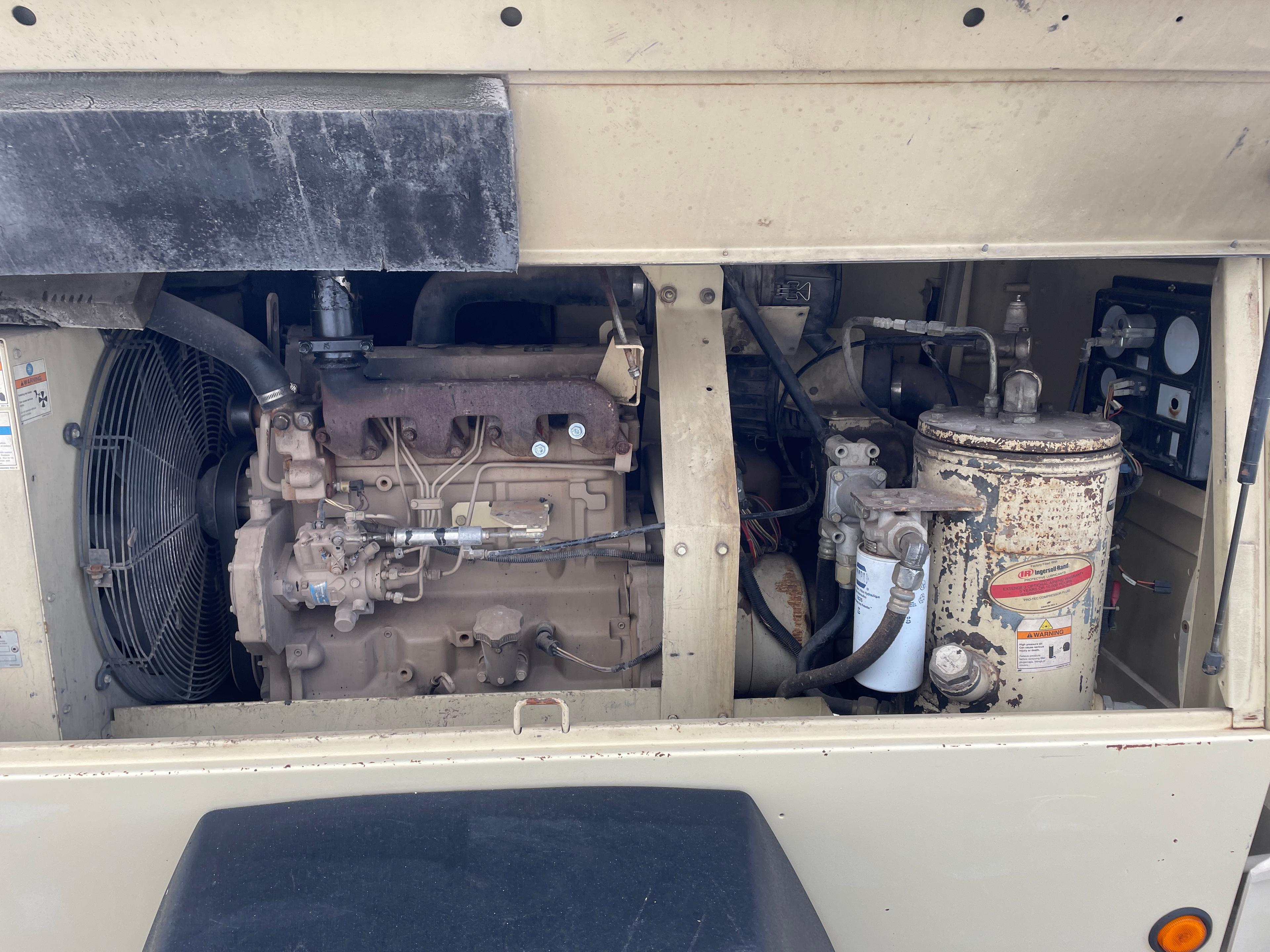 2003 Ingersoll Rand 250 Towable Air Compressor