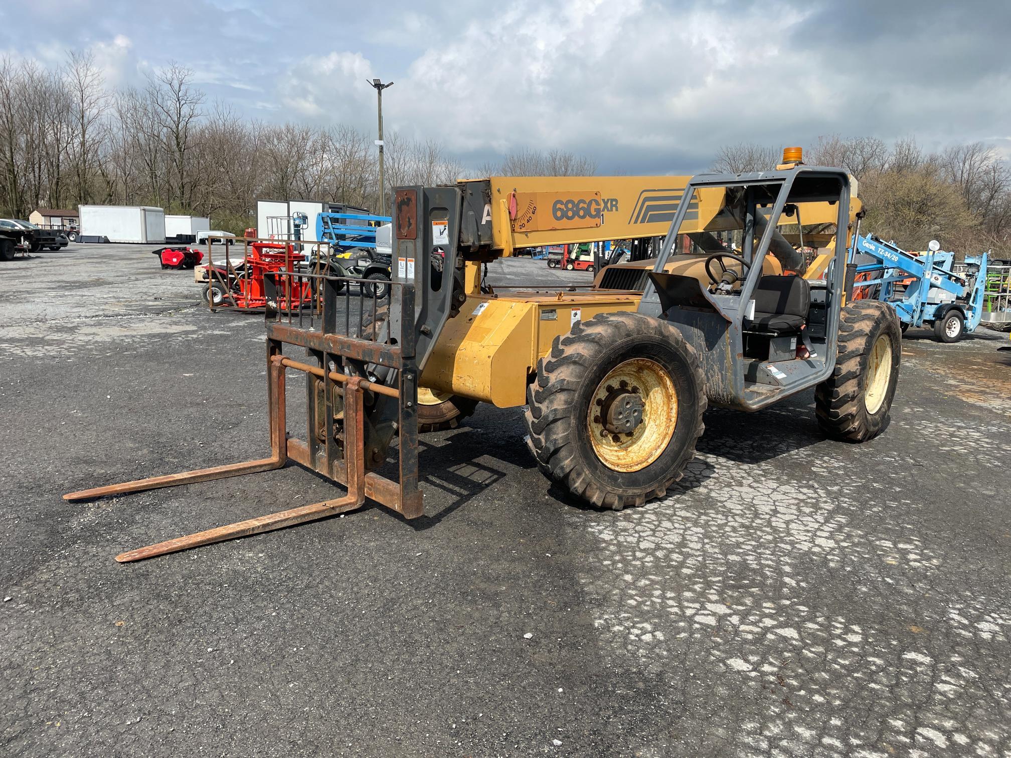 Case / Ingersoll Rand 686GXR 4X4X4 Telehandler