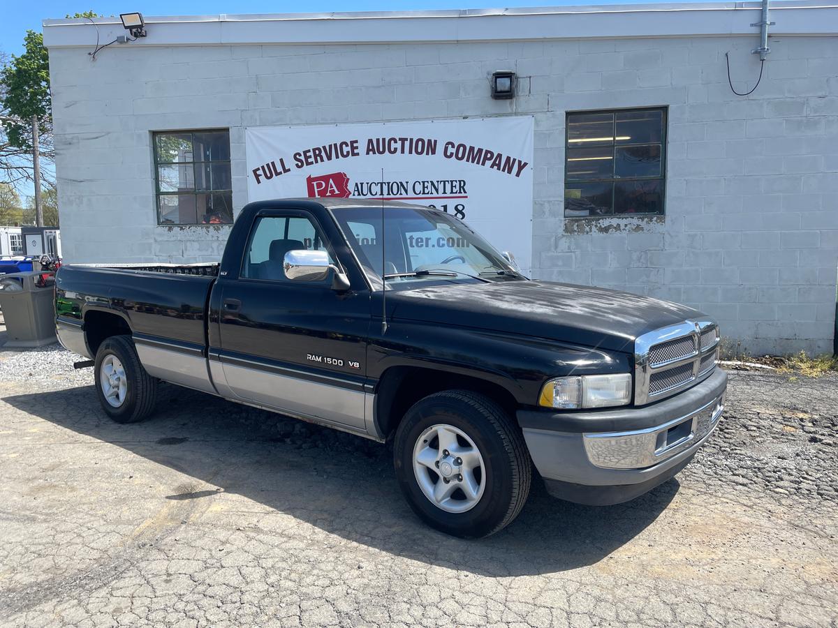 1996 Dodge Ram 1500 Pickup Truck