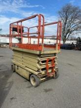 2000 JLG 3246 E2 Electric Scissor Lift