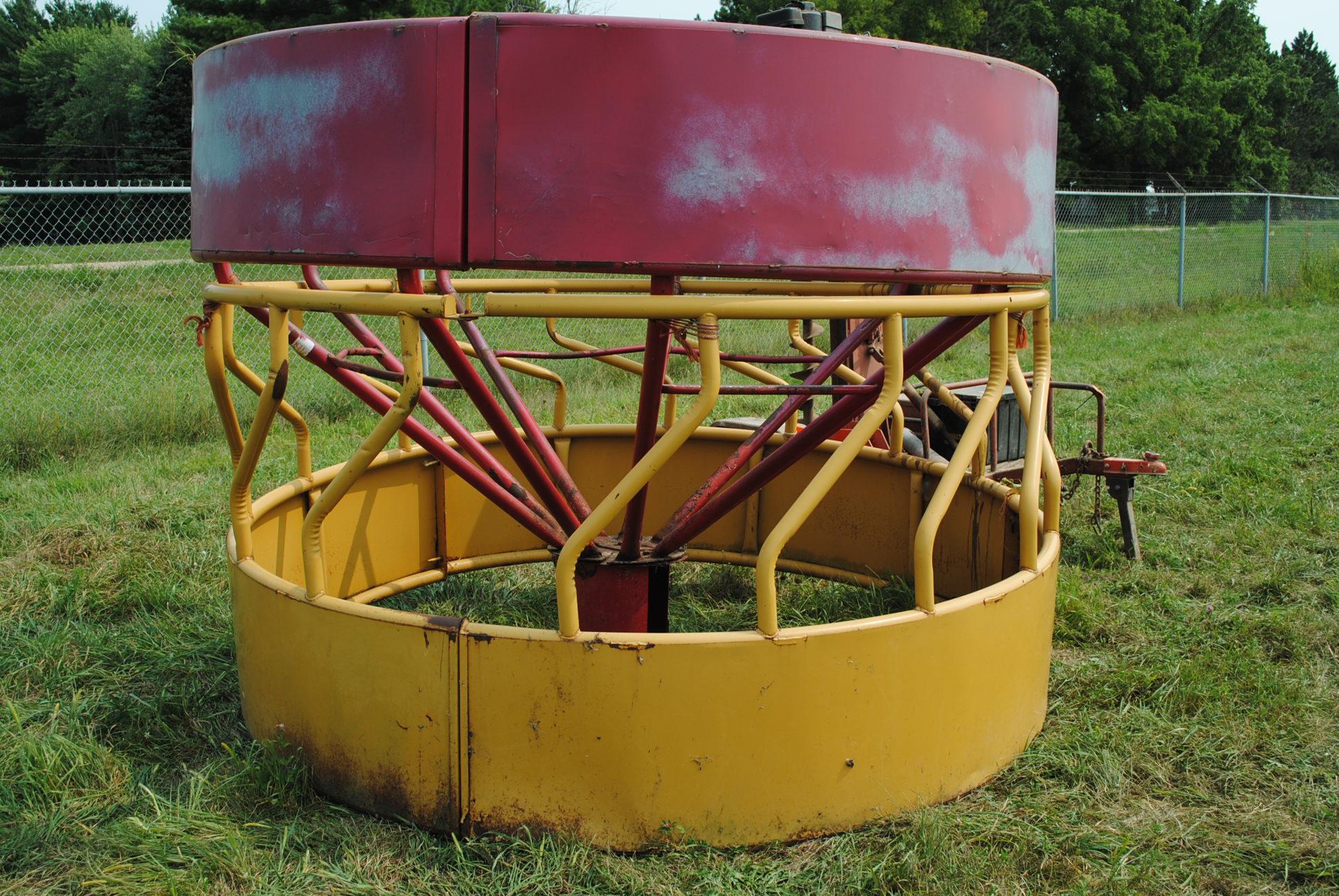 Franklin round bale feeder with cone
