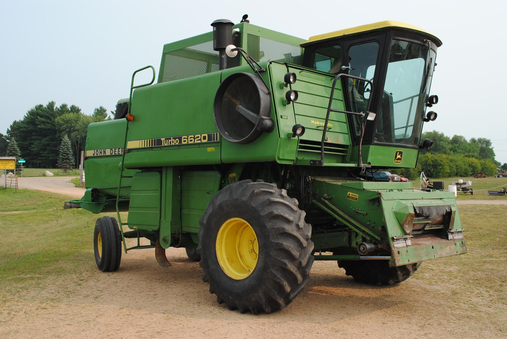 1980 John Deere 6620 diesel, 4494 hours, hydrostatic combine, 15 good new bearings, new hydro filter