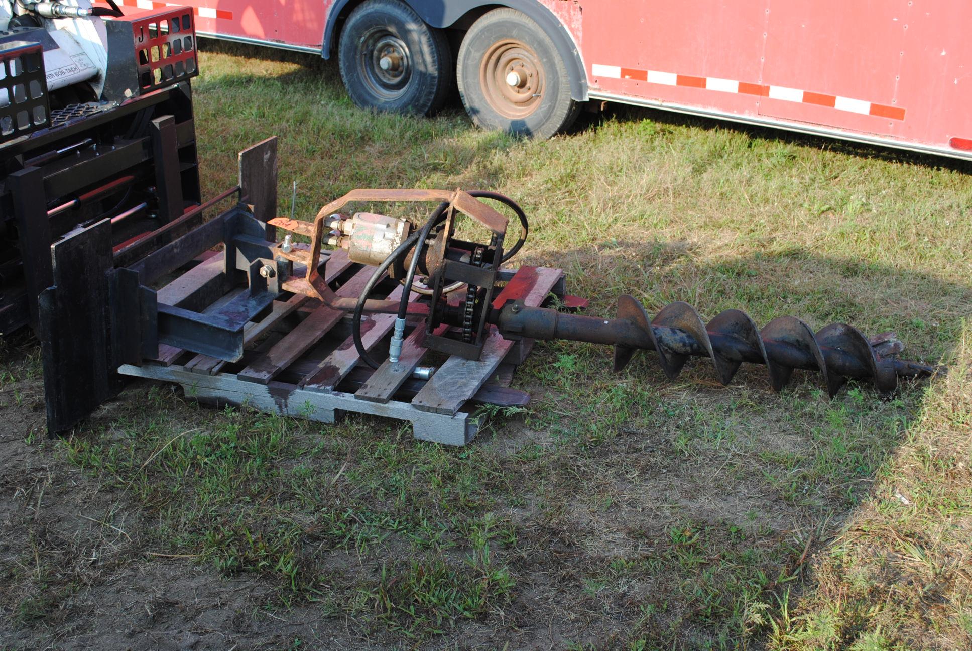 Post hole auger with universal skid loader plate, 9" bit, new hoses & new flat faced coupler