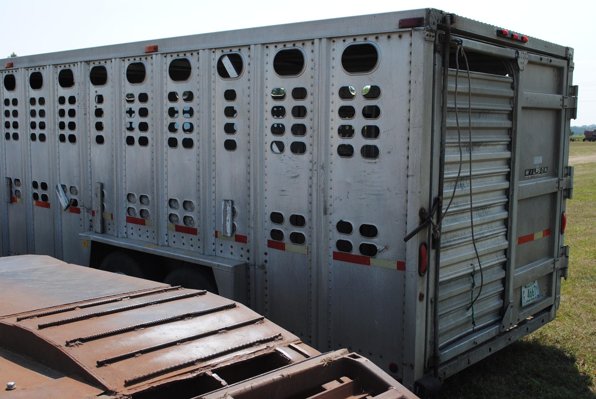 1988 Wilson 24' livestock trailer, usable trailer, the axles, bearings & brakes were all gone throug