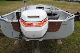 1977 14' Alumacraft boat, 9.5HP Johnson motor, locator, oars, gas tank, all on homemade trailer