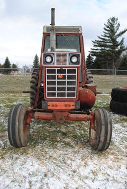 International 1066, diesel, factory cab, 3-point missing 3rd arm, only has 1 hub for duals, 2 hyd.,