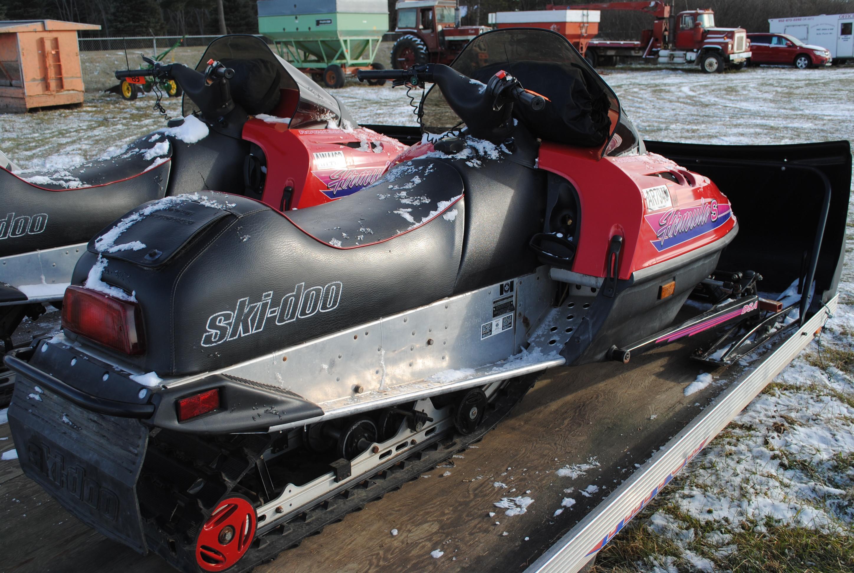 1995 Ski-doo Bombardier Formula S snowmobile, 2,490 miles, with cover, runs