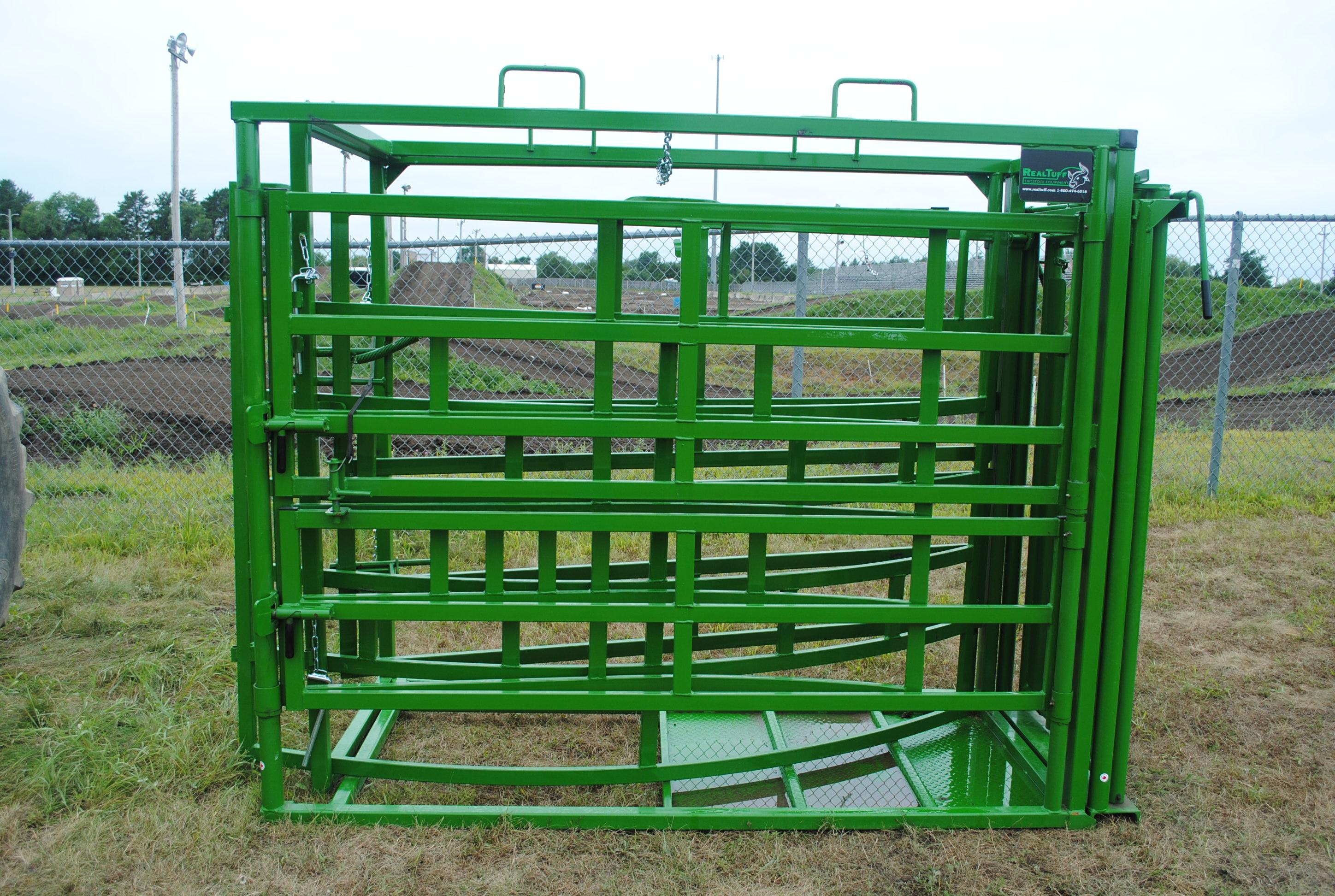 RealTuff Maternity Pen, 1/4 circular, with headgate