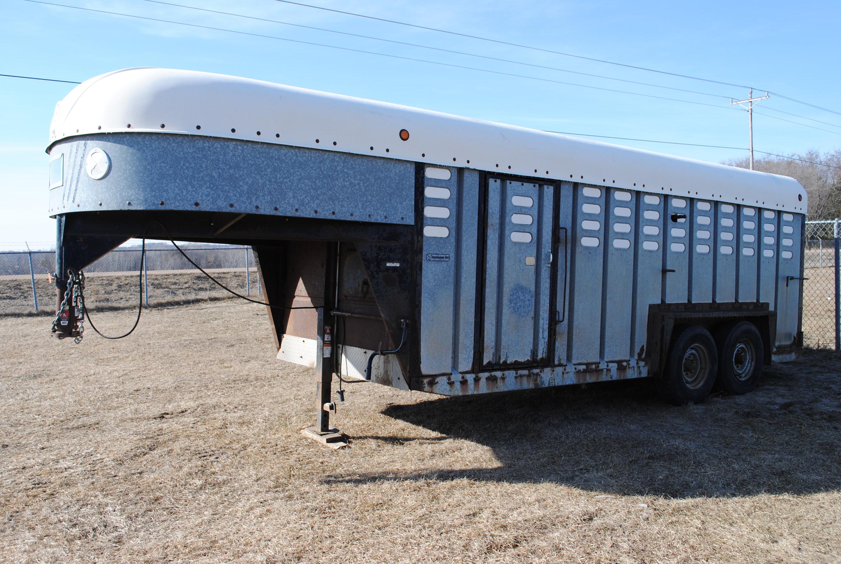 1986 Kiefer Gooseneck Livestock Trailer, 18' long on the floor, 7' wide, 6-1/2' tall, galvanized sid