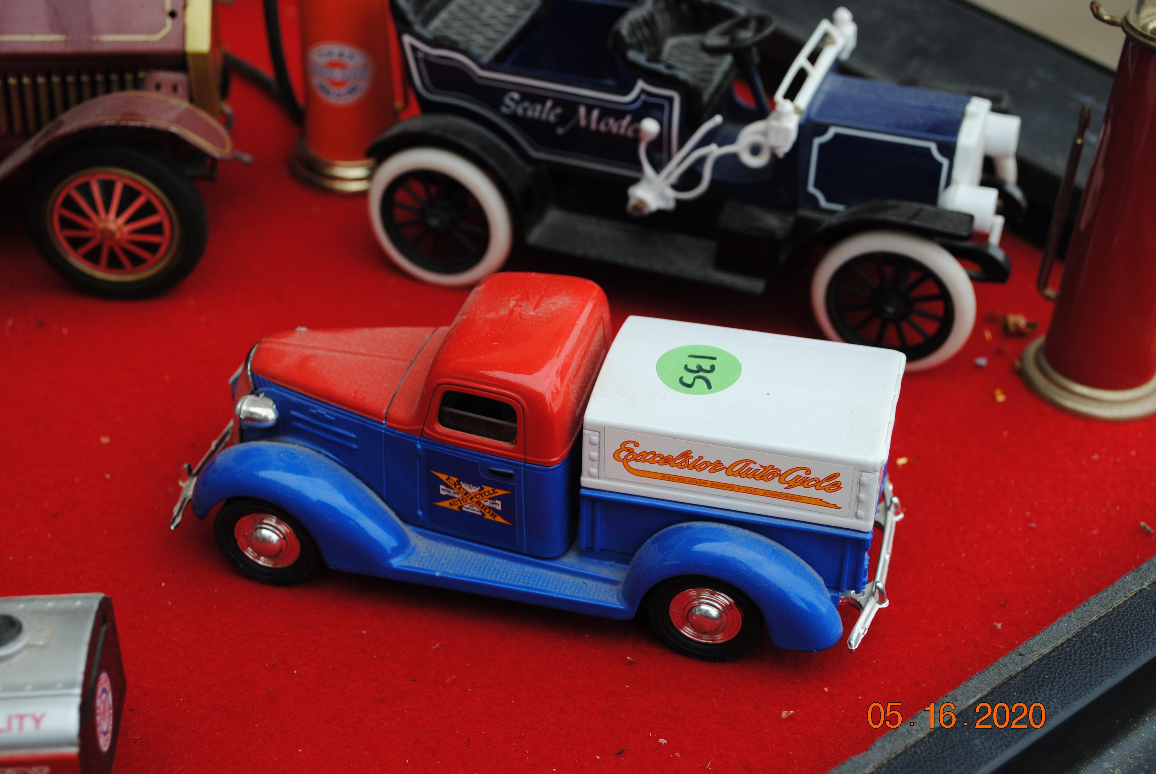 Toy gas pumps, misc. cars & trucks