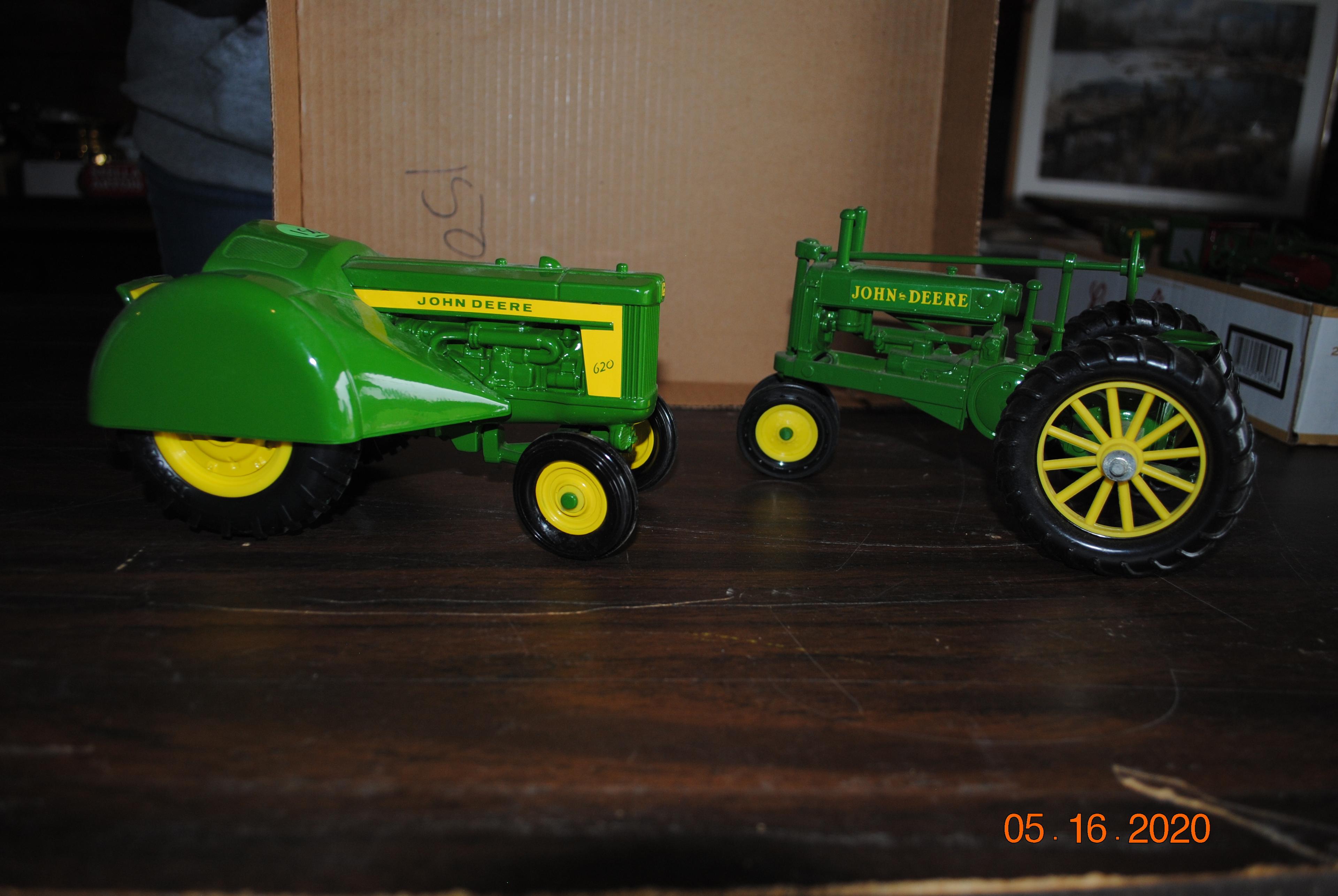 1/16 John Deere 620 Orchard tractor, 2-cylinder Club Expo 1992, 1/16 John Deere 2-cylinder tractor