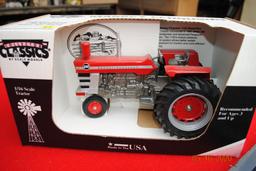 1/16 Scale Models Massey Ferguson 1130, narrow front, NIB