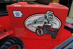 1/16 Massey Ferguson 1100 "1993 Farm Progress Show" with box