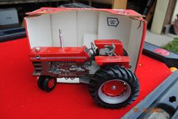 1/16 Massey Ferguson 1100 "1993 Farm Progress Show" with box