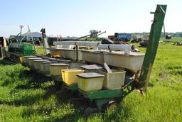 John Deere 7000 8-row planter, needs work