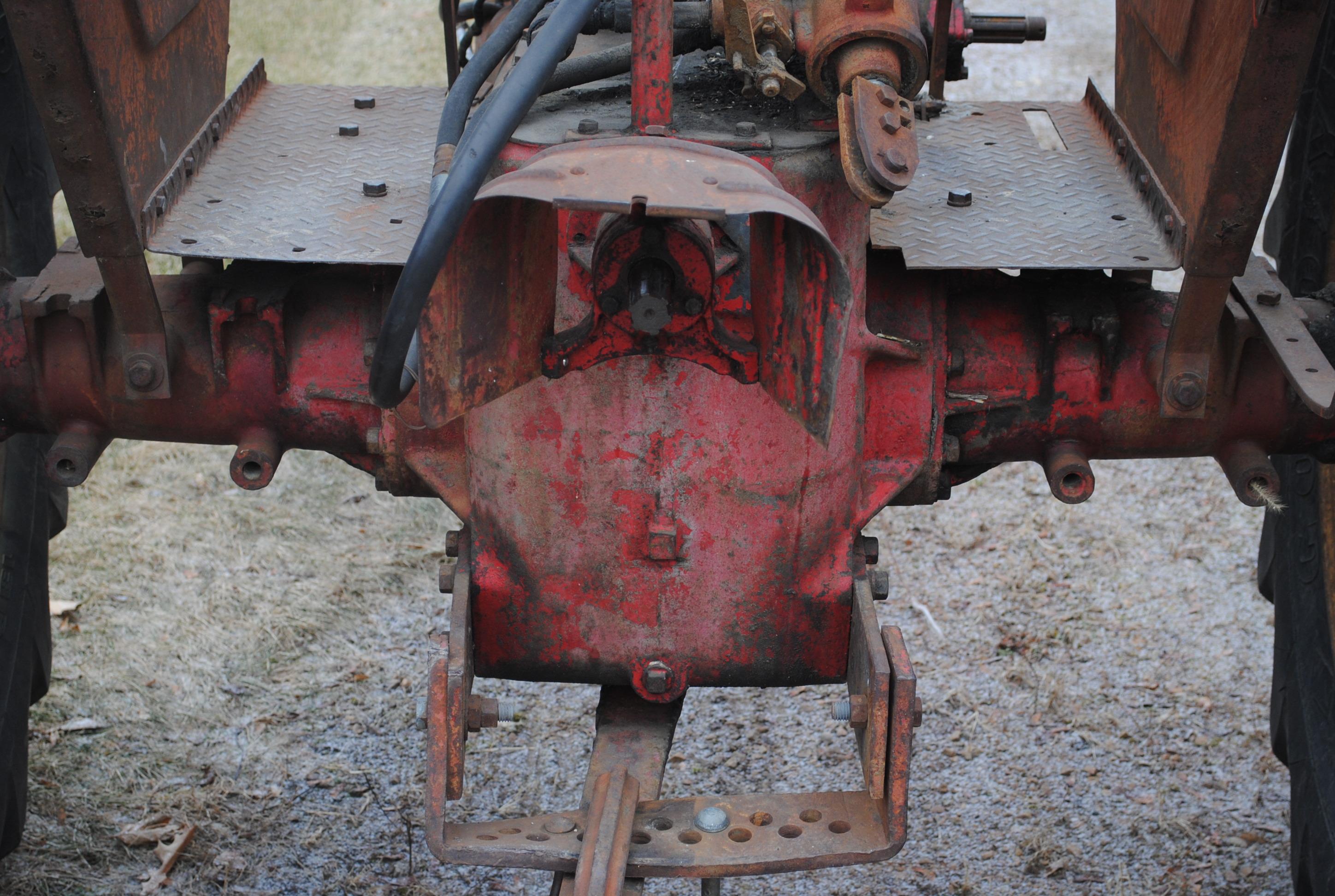 Massey Harris 30 (July 11, 1950), narrow front, fenders, Serial #9218A, 6-volt, batterery is pretty