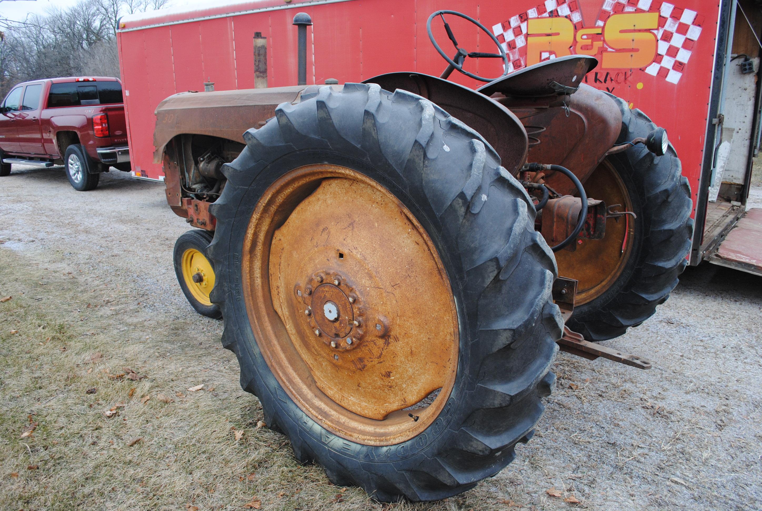 Massey Harris 30 (July 11, 1950), narrow front, fenders, Serial #9218A, 6-volt, batterery is pretty