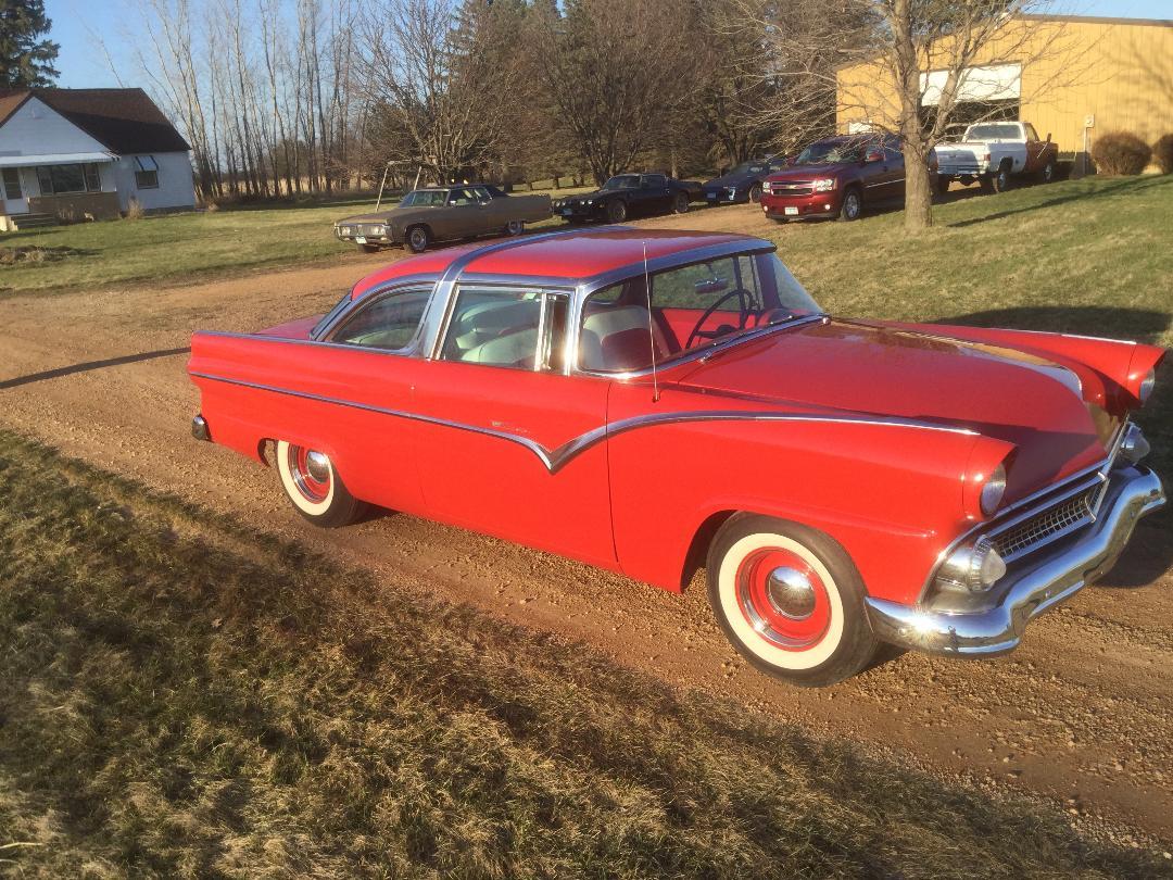 1955 Ford Crown Victoria, 2-door, shaved door handles, 292 V8, 3-on-the-tree, 3 two barrel carb, car