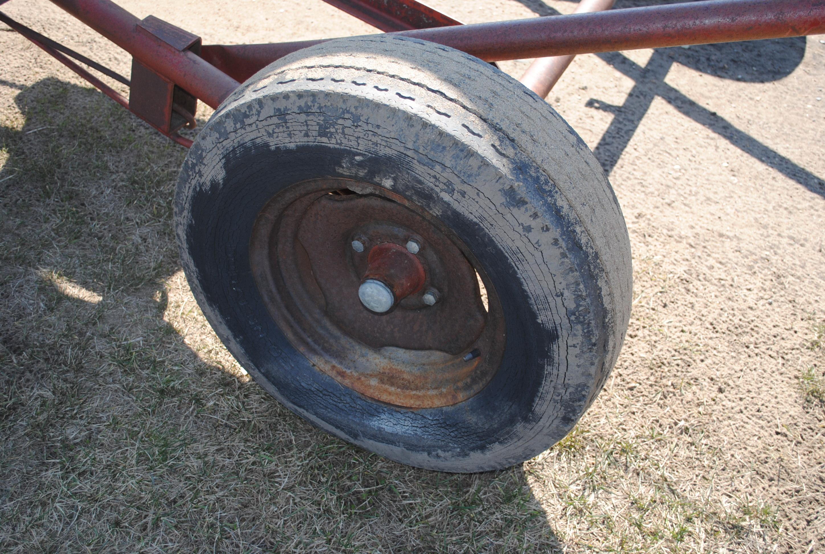 Westgo 8"x50' approximate auger, needs new belt & cable