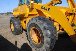 John Deere 544E Loader with snow bucket, this was bought from a local City 2 years ago, 20.5-25 tire