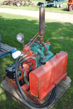 Hydraulic Hesston Power Pack with Onan Engine, new battery, owner states it works good