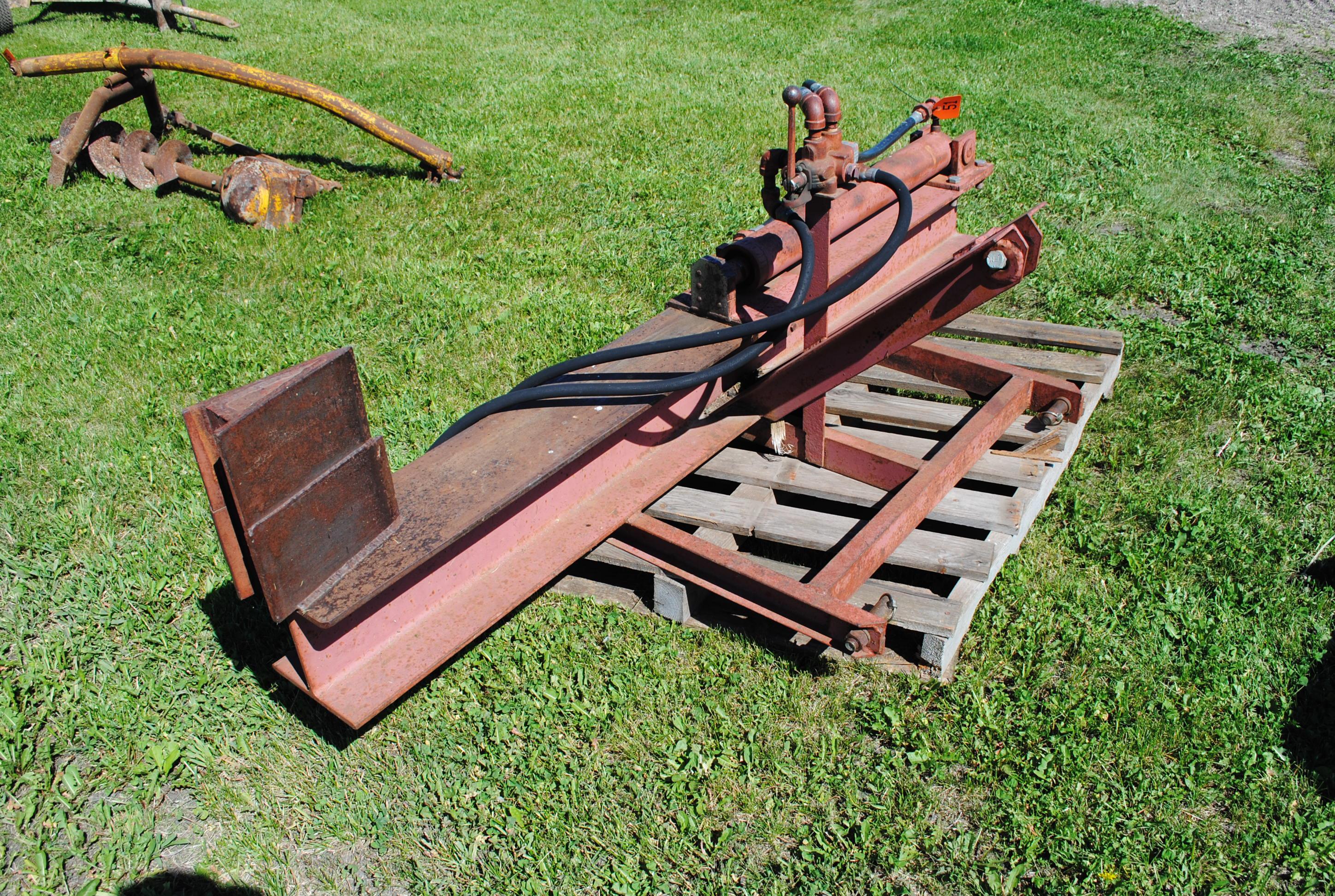 3-Point Hydraulic Wood Splitter, 3' Ram, works