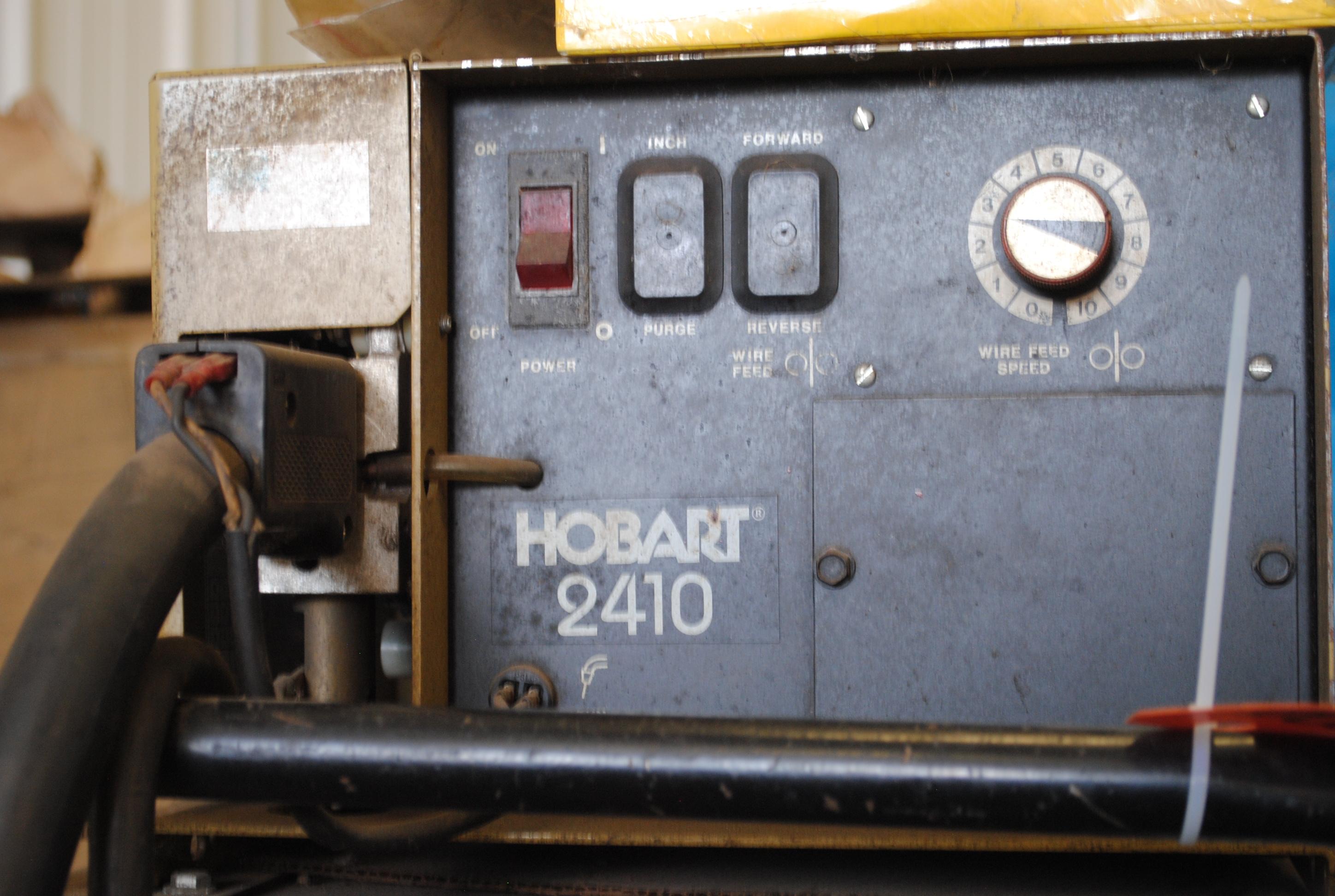 Hobart Fabricator/Hobart 2410 Wire Feed Welder