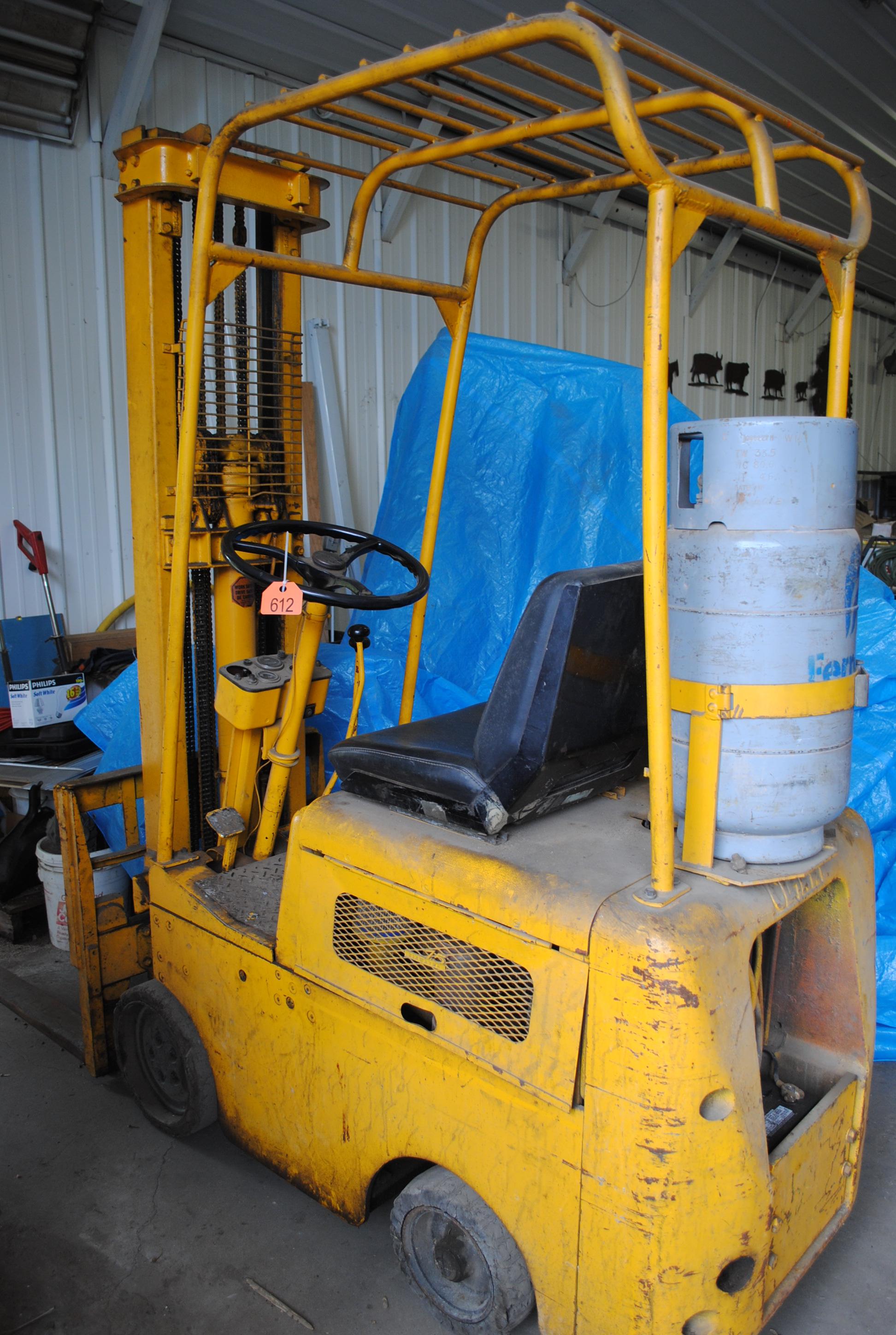 Clipper 2000# Fork Lift, LP, shows 7,580 hours, Serial No. CEC 191-375-119