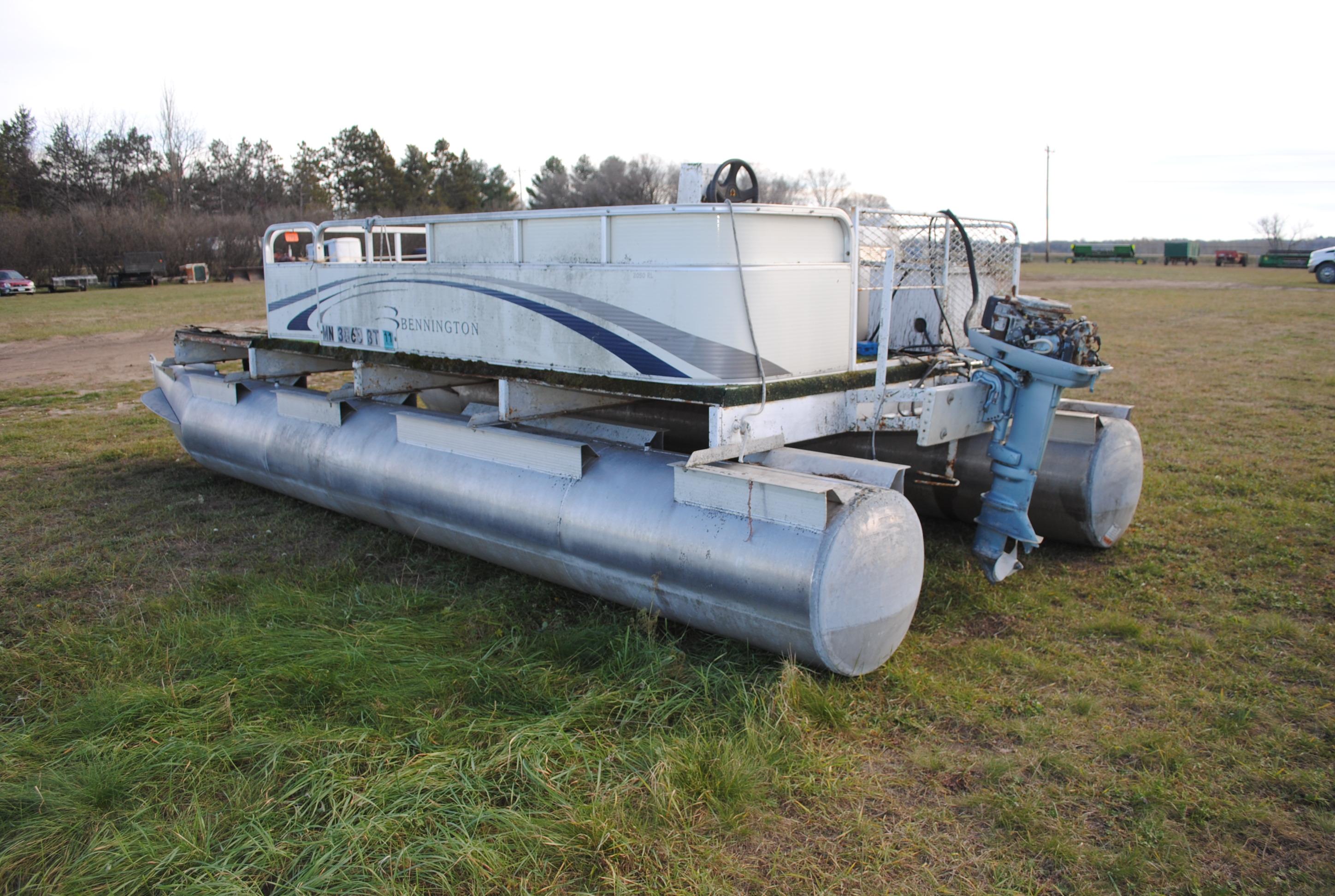 1972 Bennington Palm Beach Pontoon, 20', Evinrude 25HP motor, needs new deck & engine, no trailer