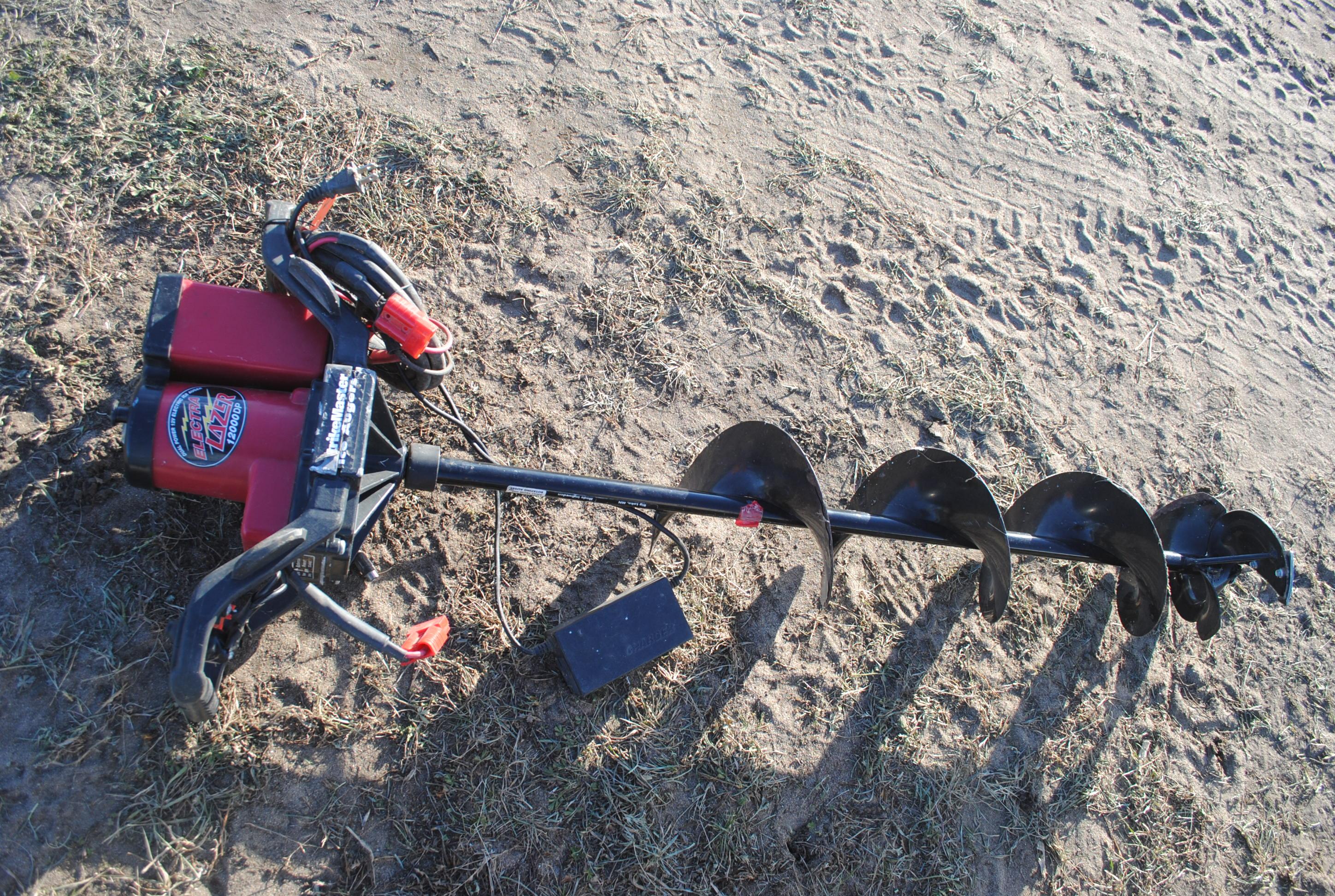 Strike Master Ice Auger with charger & adapter, owner states "it works"